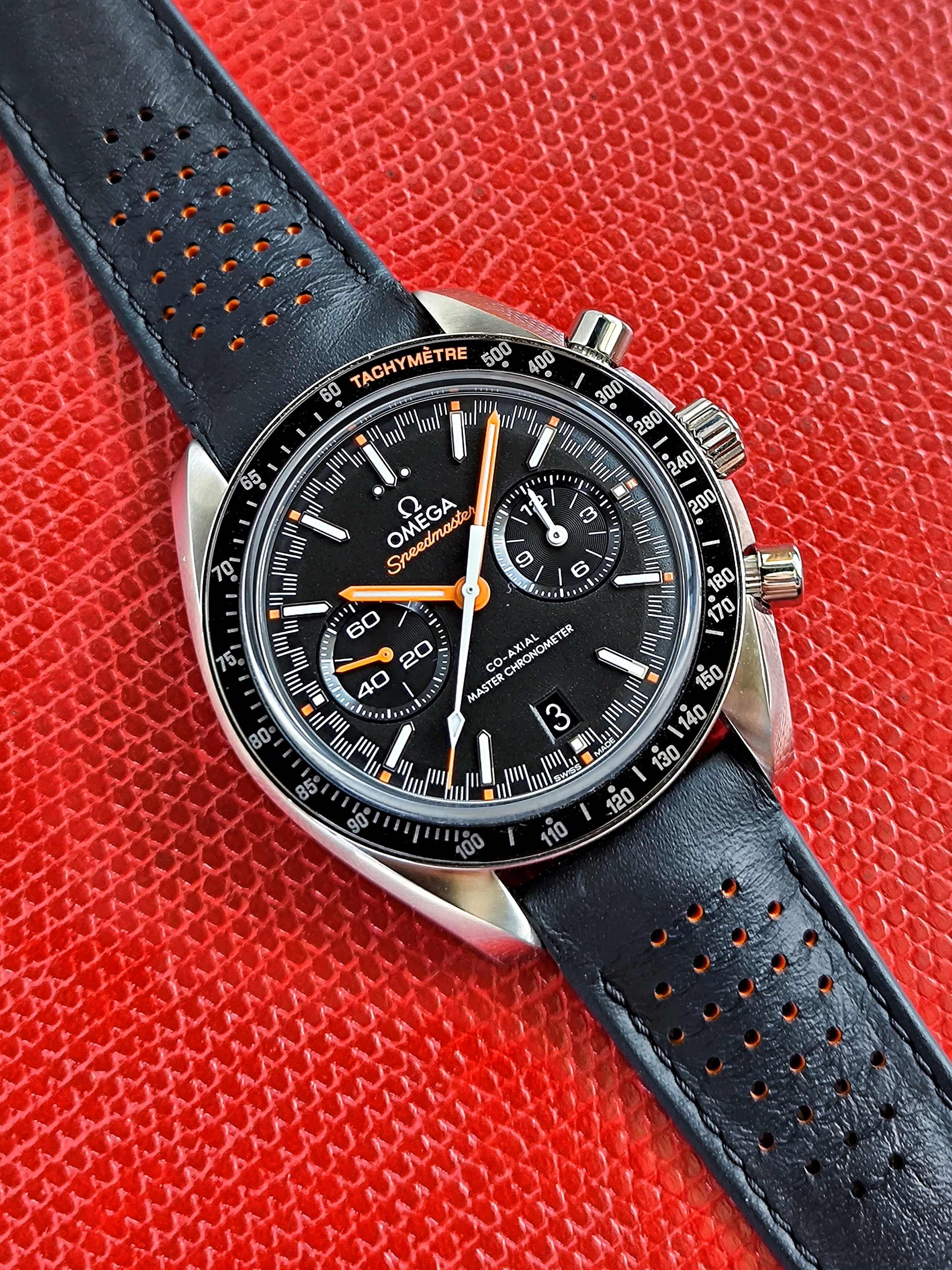 Speedmaster Racing Master Chronometer 329.32.44.51.01.001