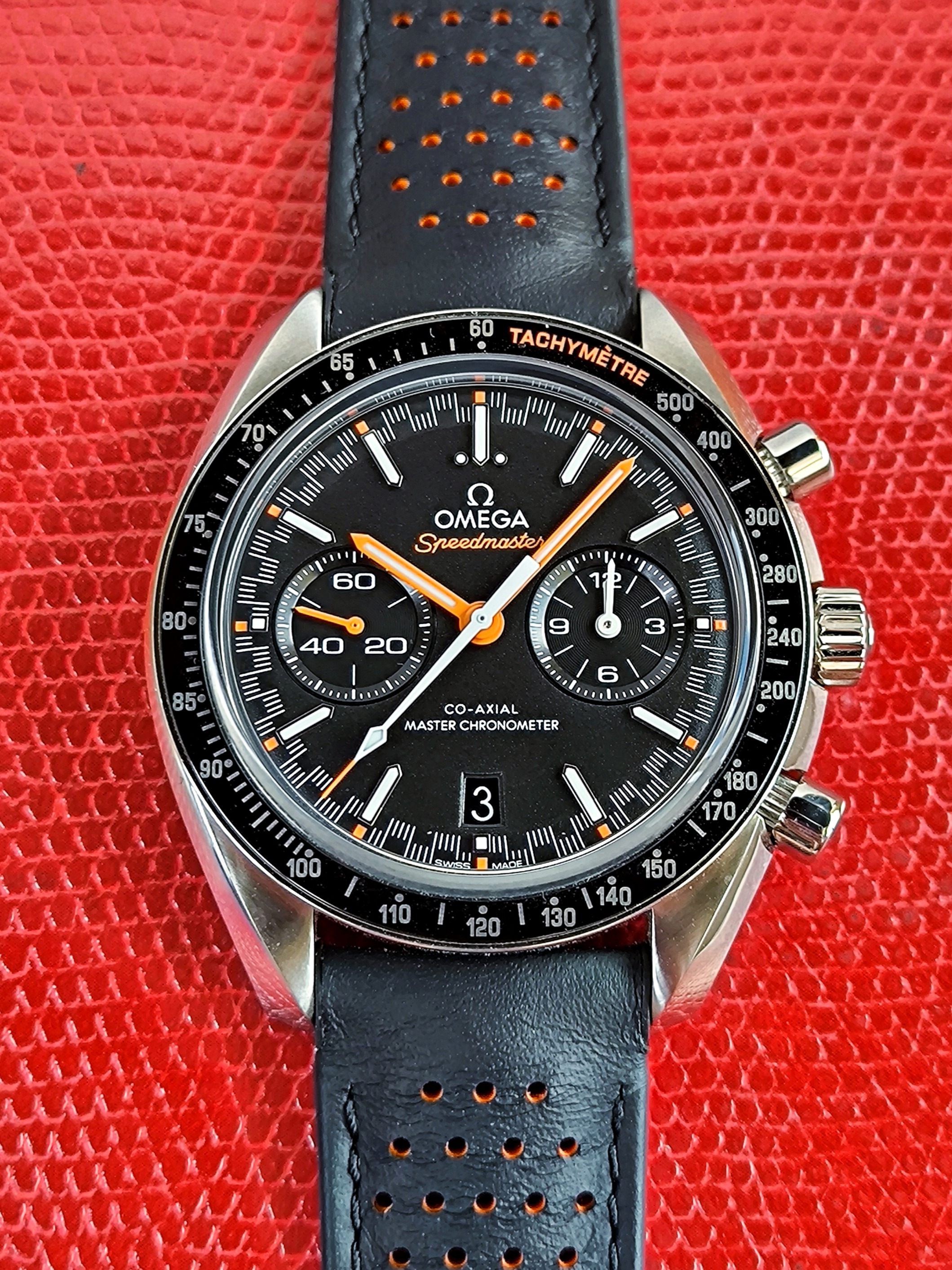 Speedmaster Racing Master Chronometer 329.32.44.51.01.001