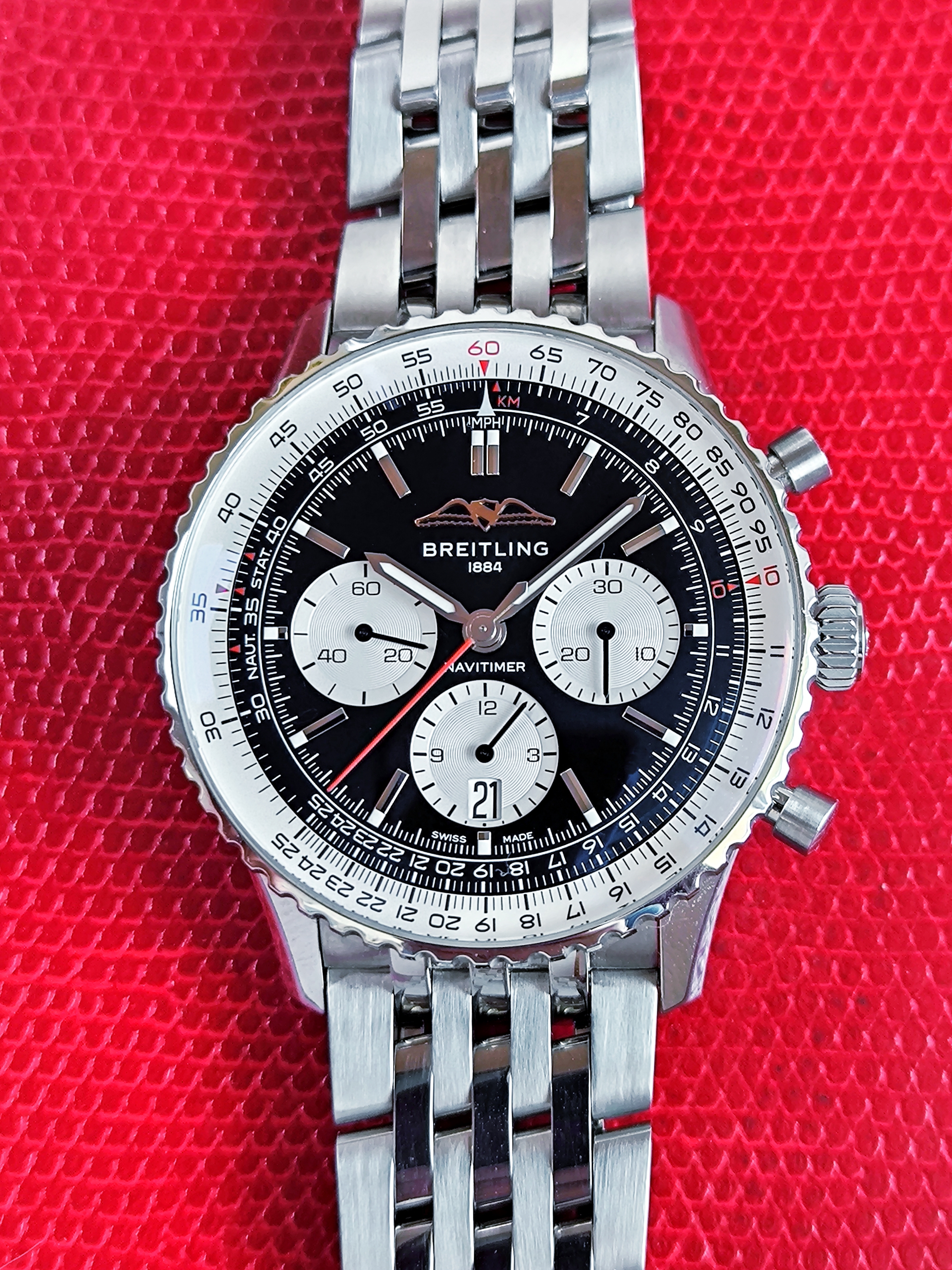 2023 Breitling Navitimer B01 Chronograph 43