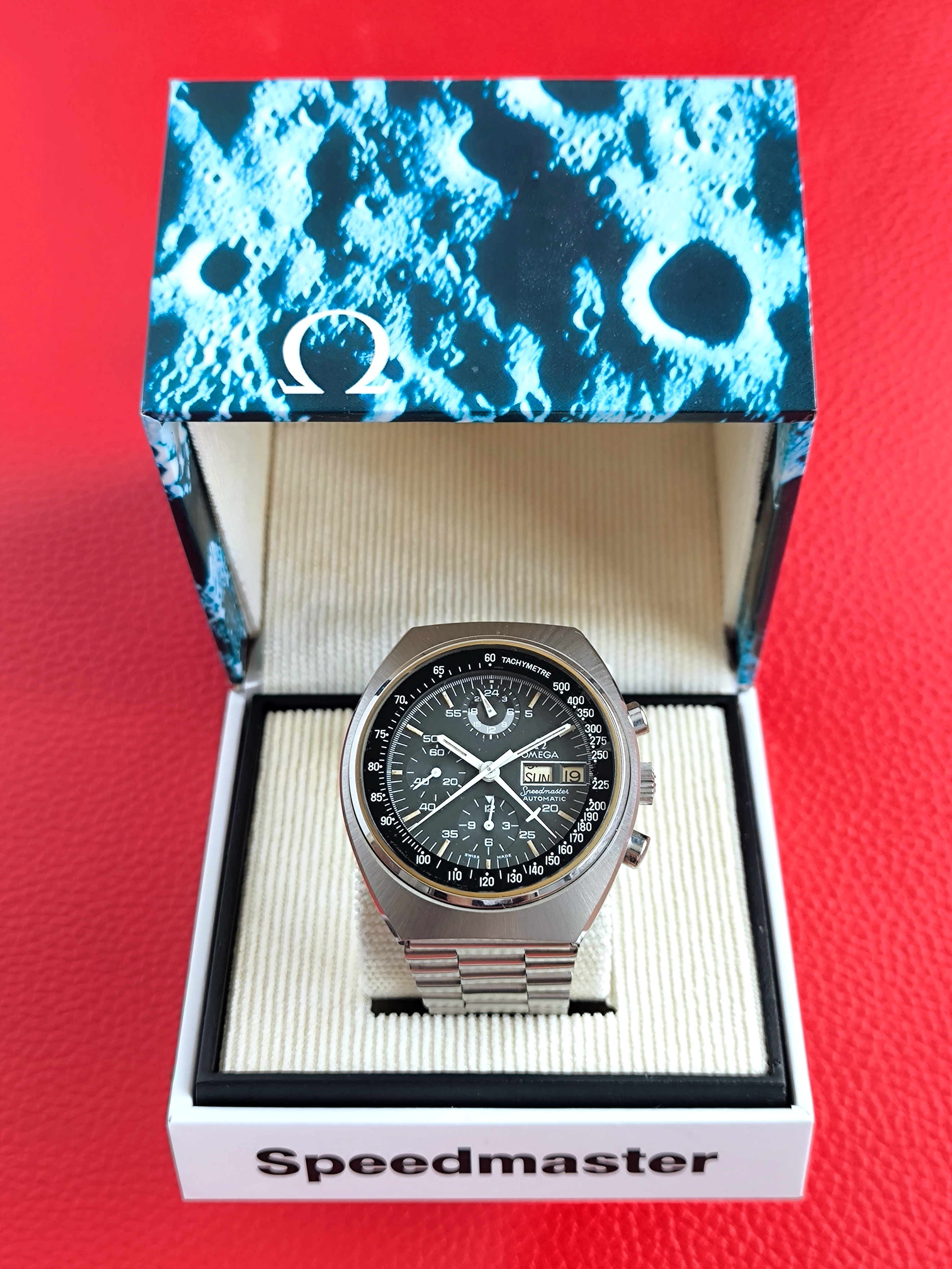 Box for Omega Speedmaster