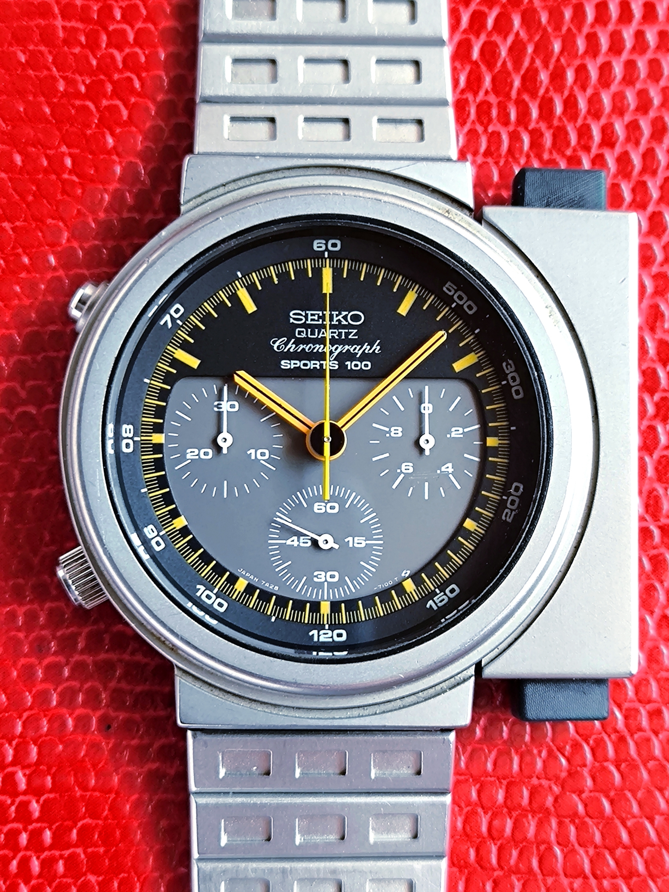 1983 Seiko 7A28-7000 "Ripley"
