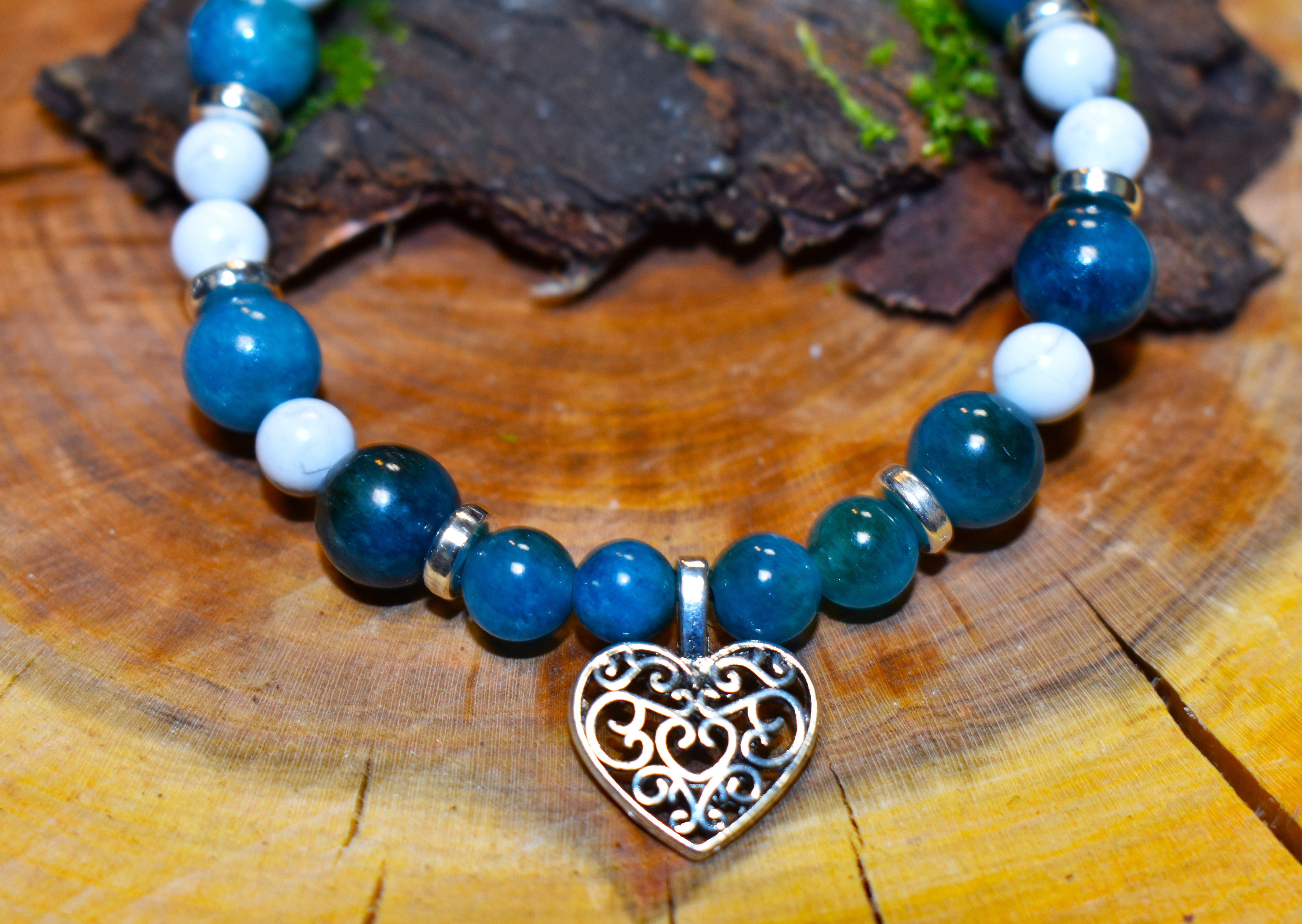 Bracelet Apatite et Howlite coeur argenté