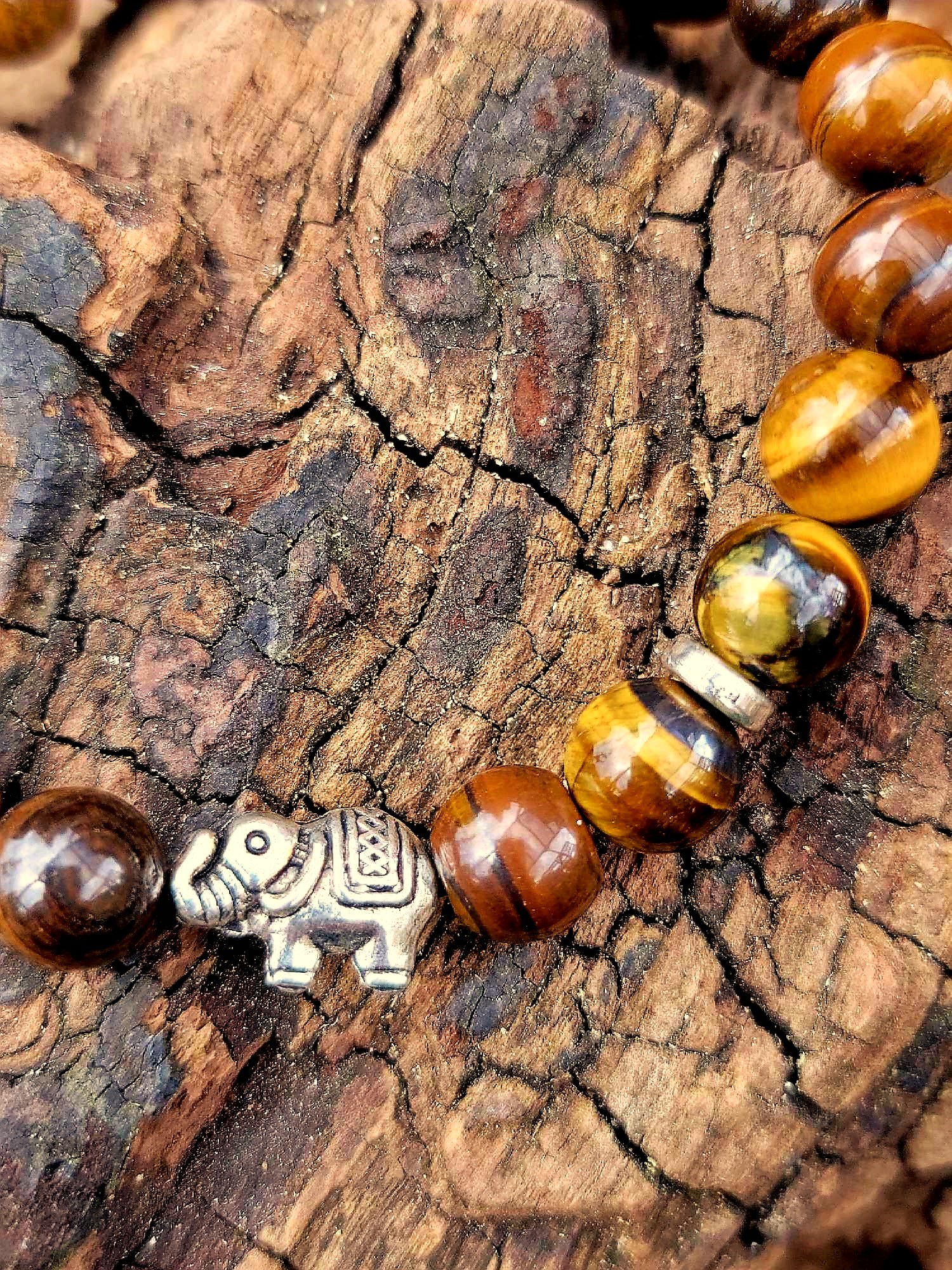 Bracelet Oeil de tigre et éléphant argenté