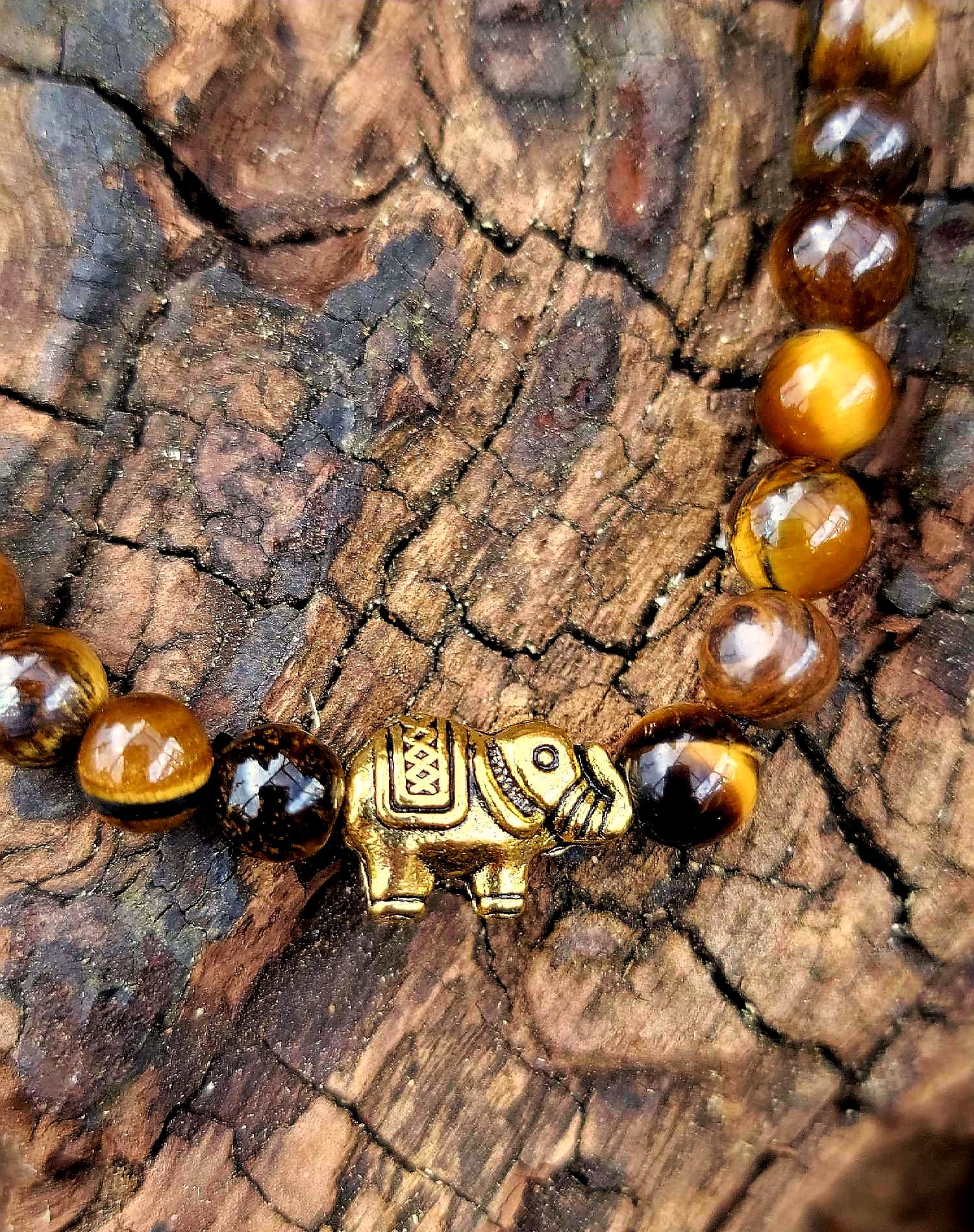 Bracelet Oeil de tigre et éléphant doré