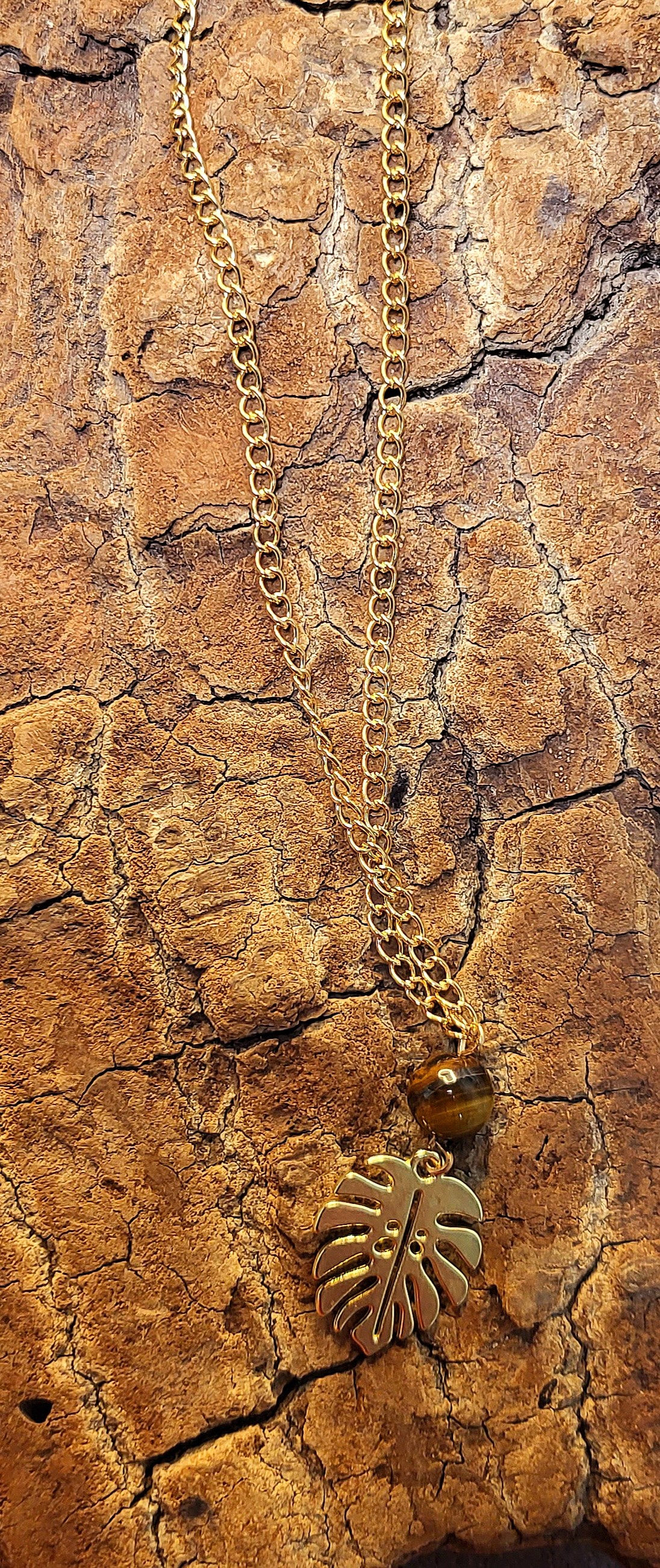 Collier feuille et Oeil de tigre