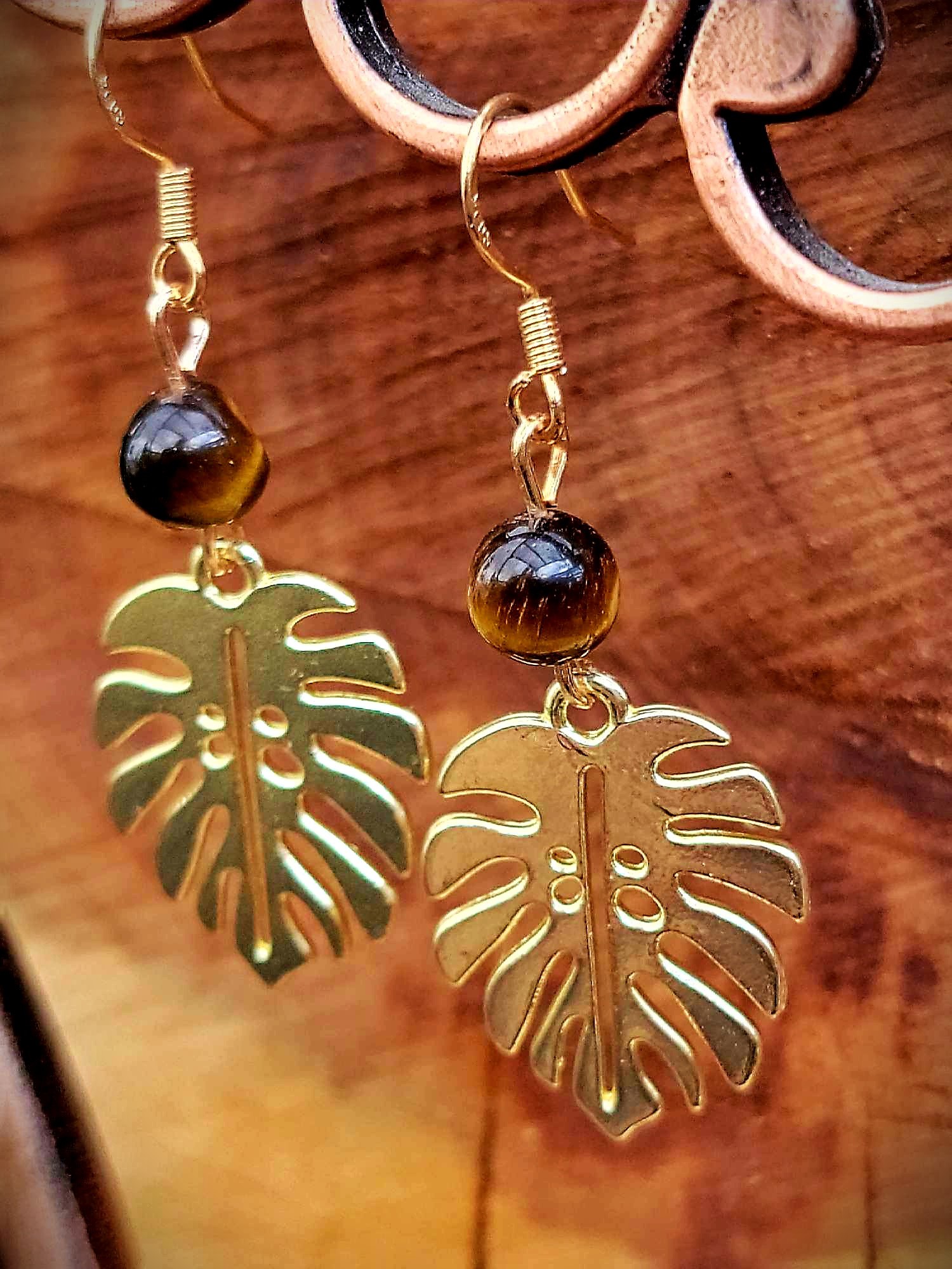 Boucles d'oreilles feuilles dorées