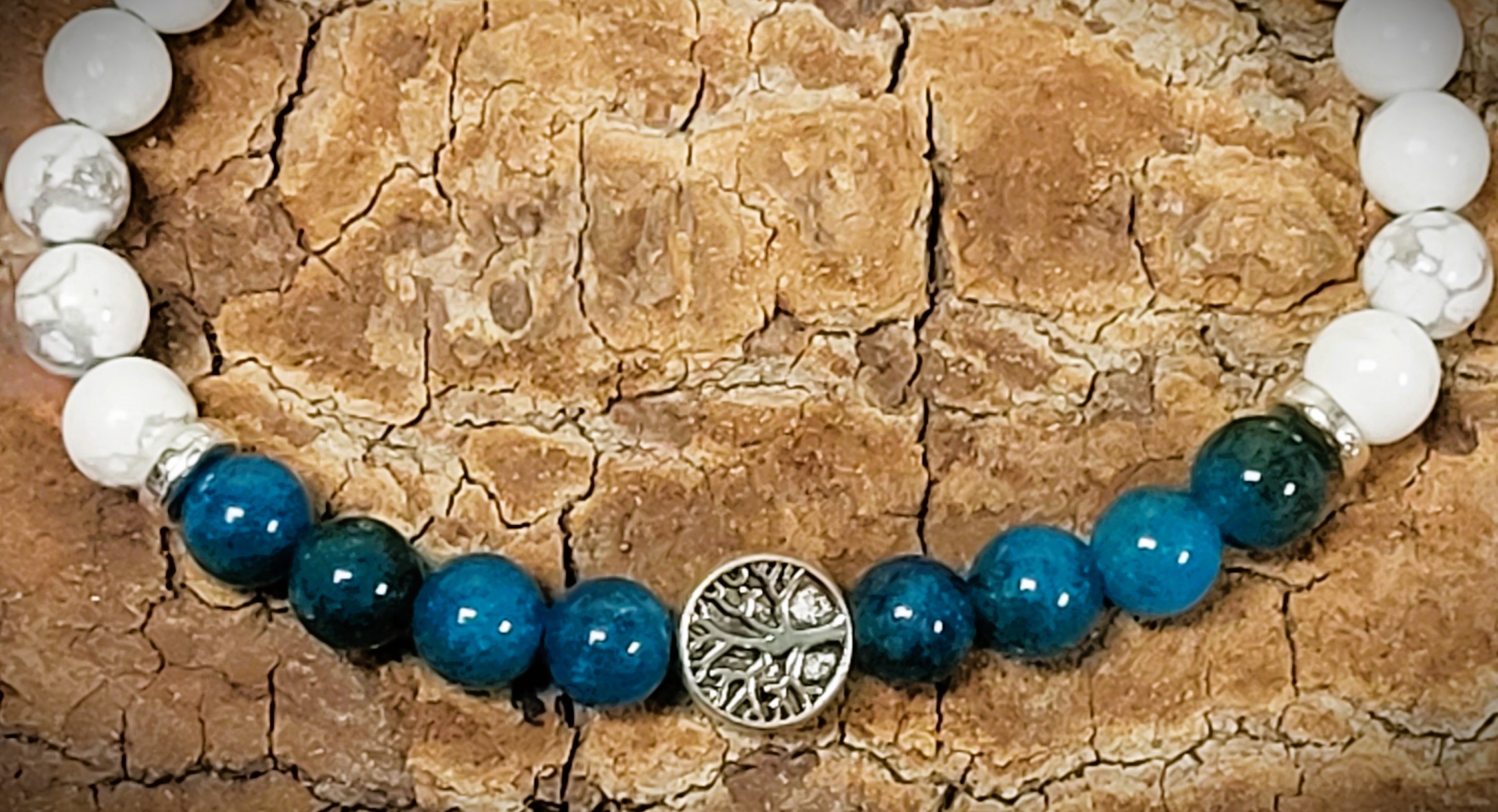 Bracelet Apatite et Howlite 