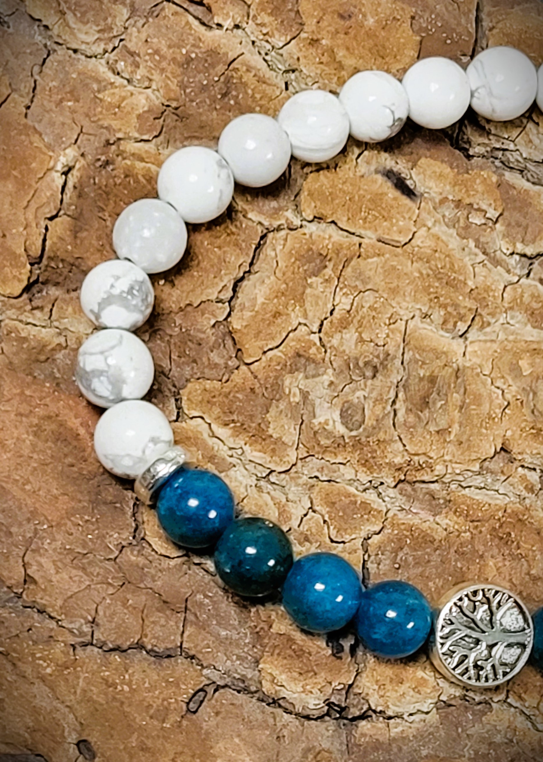 Bracelet Apatite et Howlite 