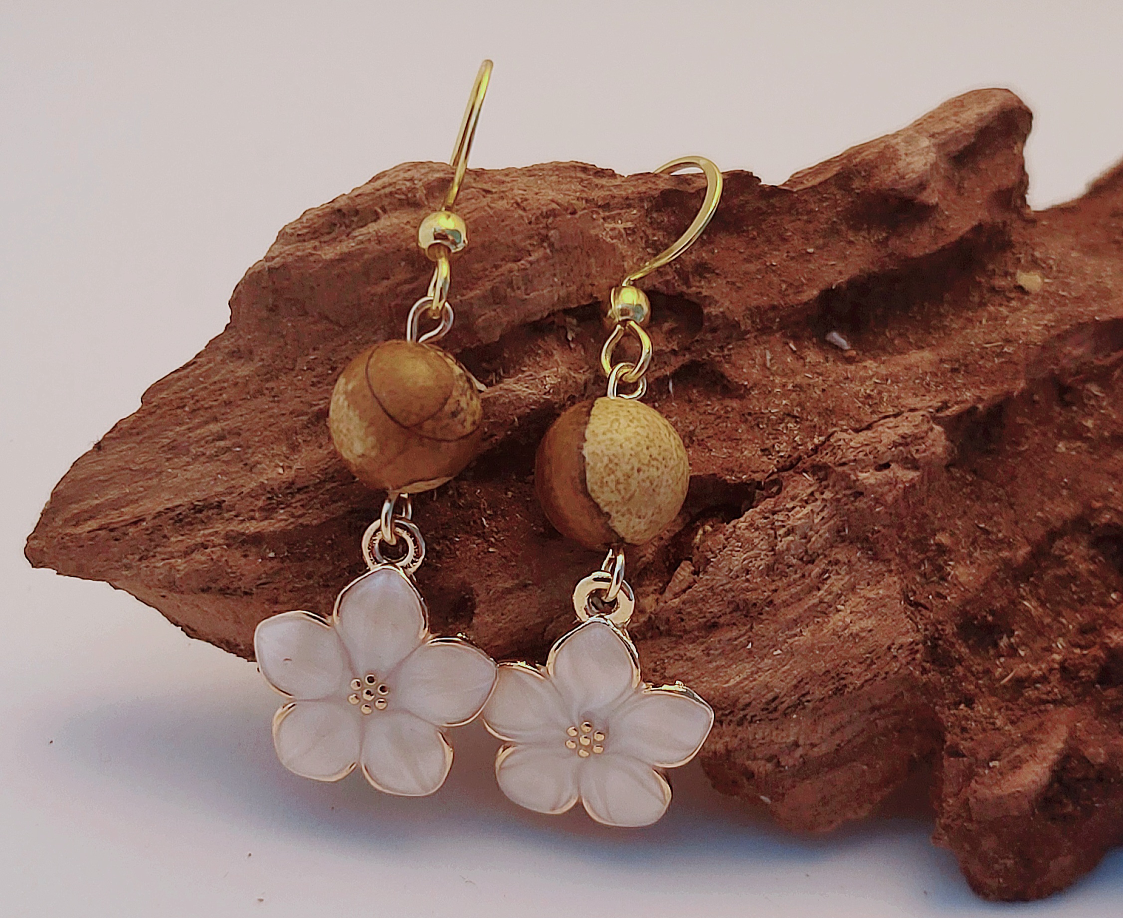 Boucle d'oreille fleurs de printemps