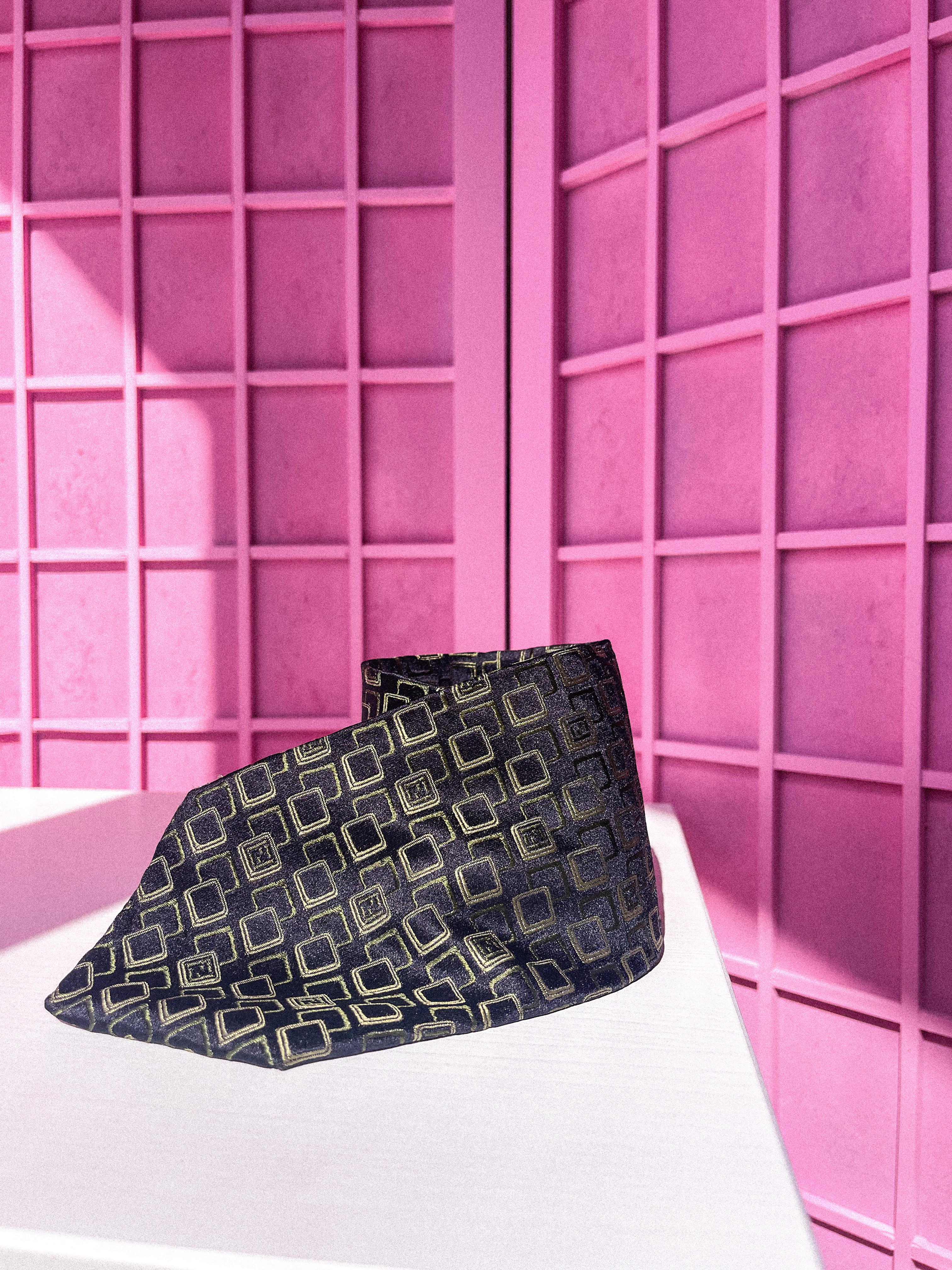 FENDI monograminis kaklaraištis