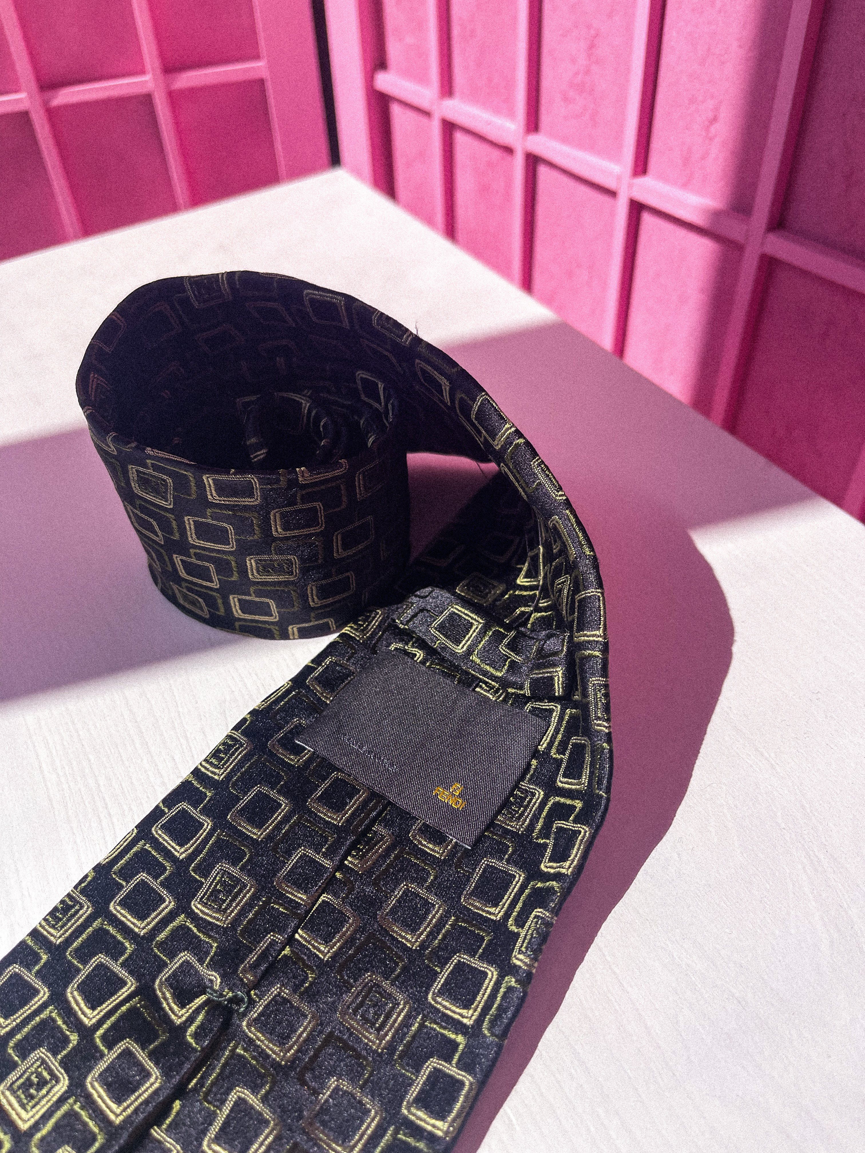 FENDI monograminis kaklaraištis