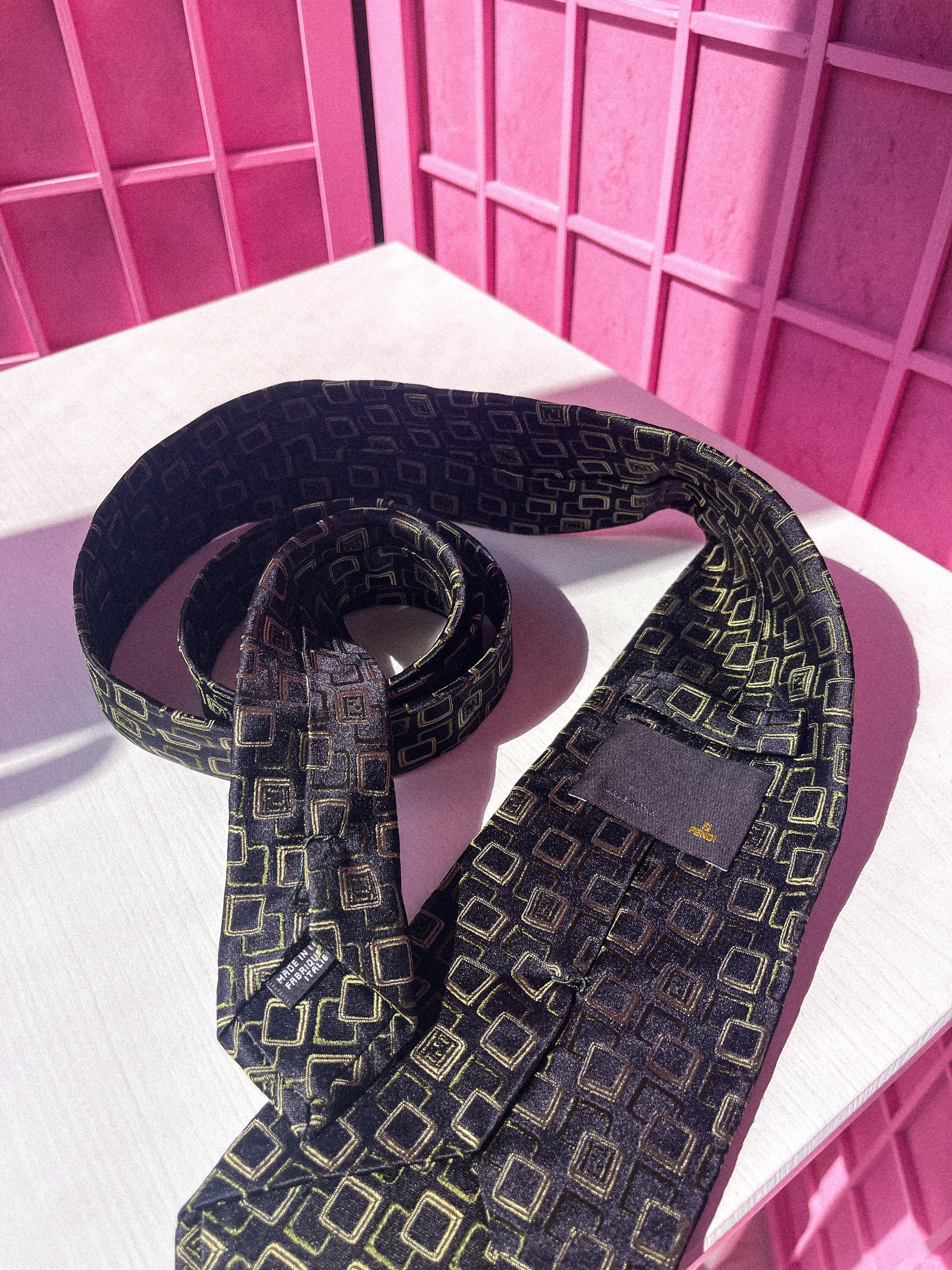 FENDI monograminis kaklaraištis