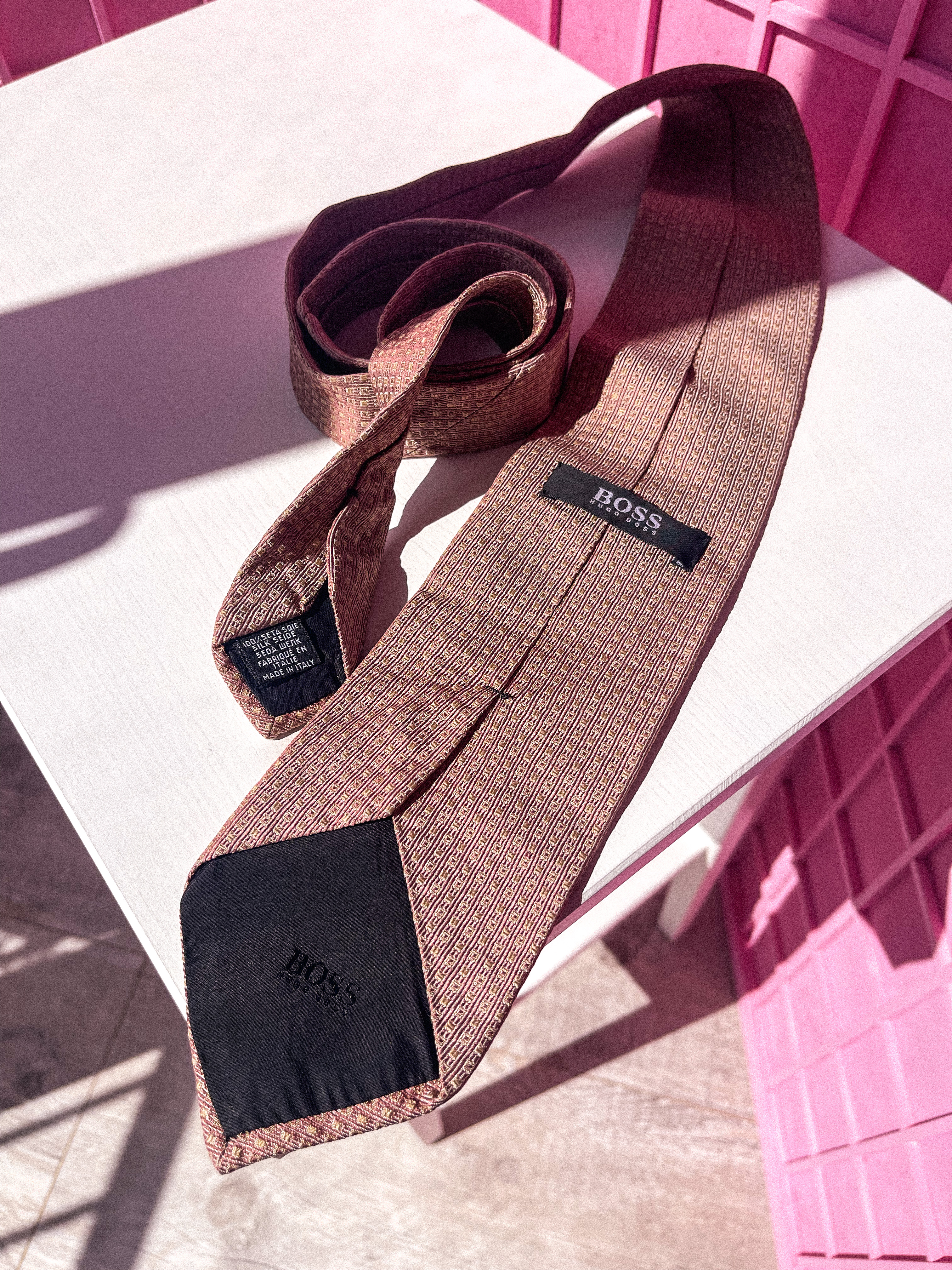 BOSS pastelinis kaklaraištis