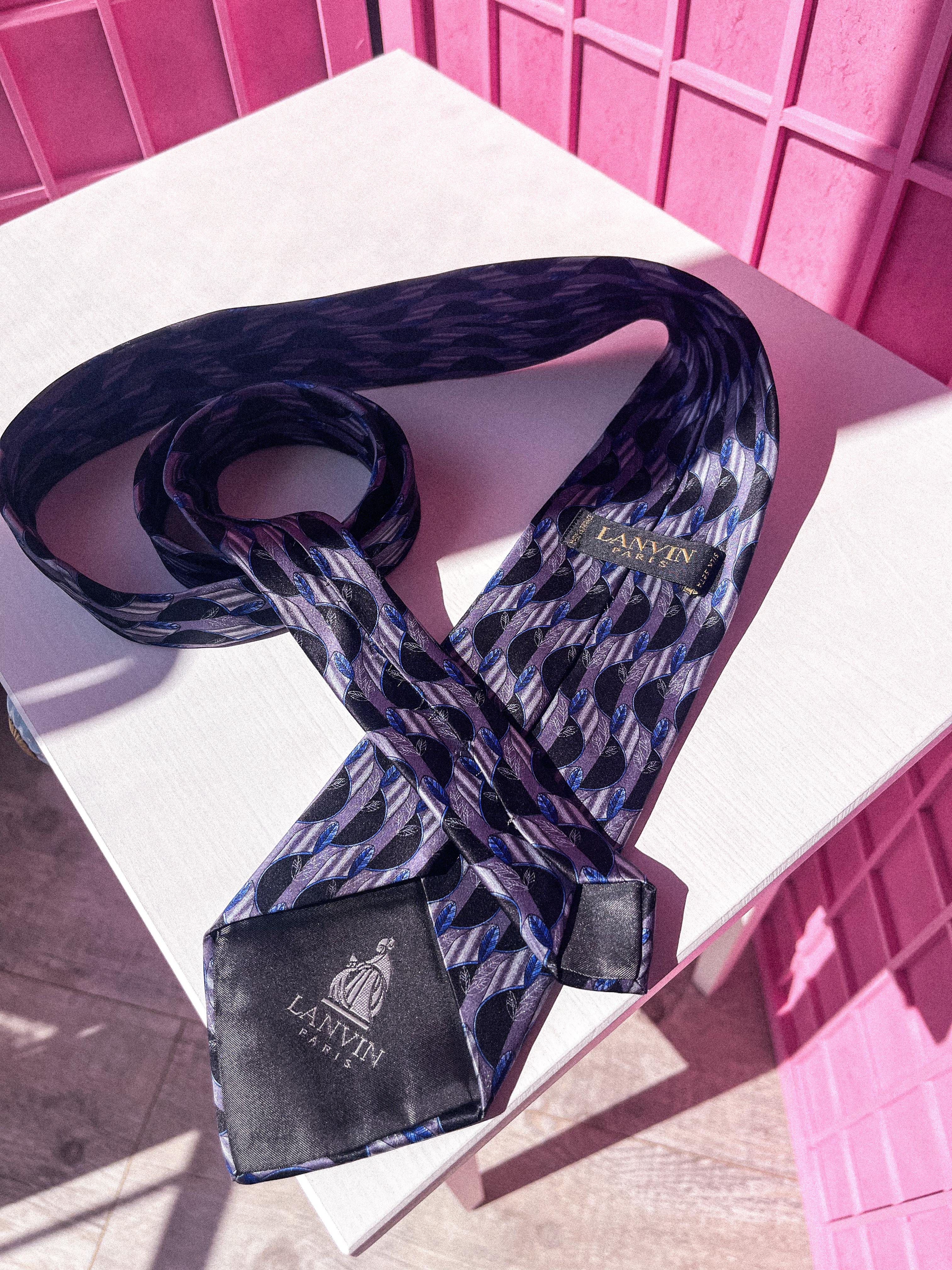 LANVIN melsvas kaklaraištis