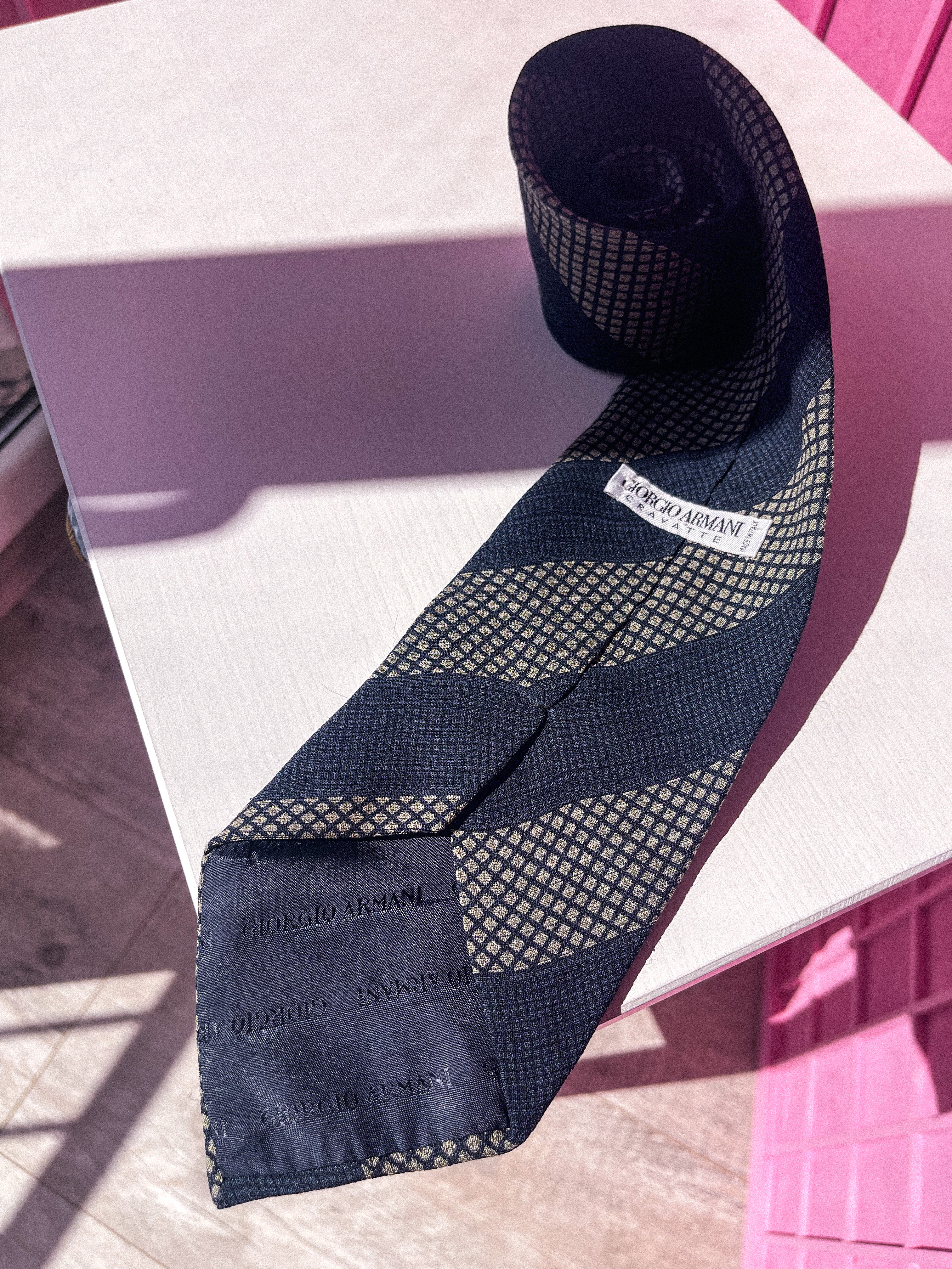 GIORGIO ARMANI melsvas kaklaraištis