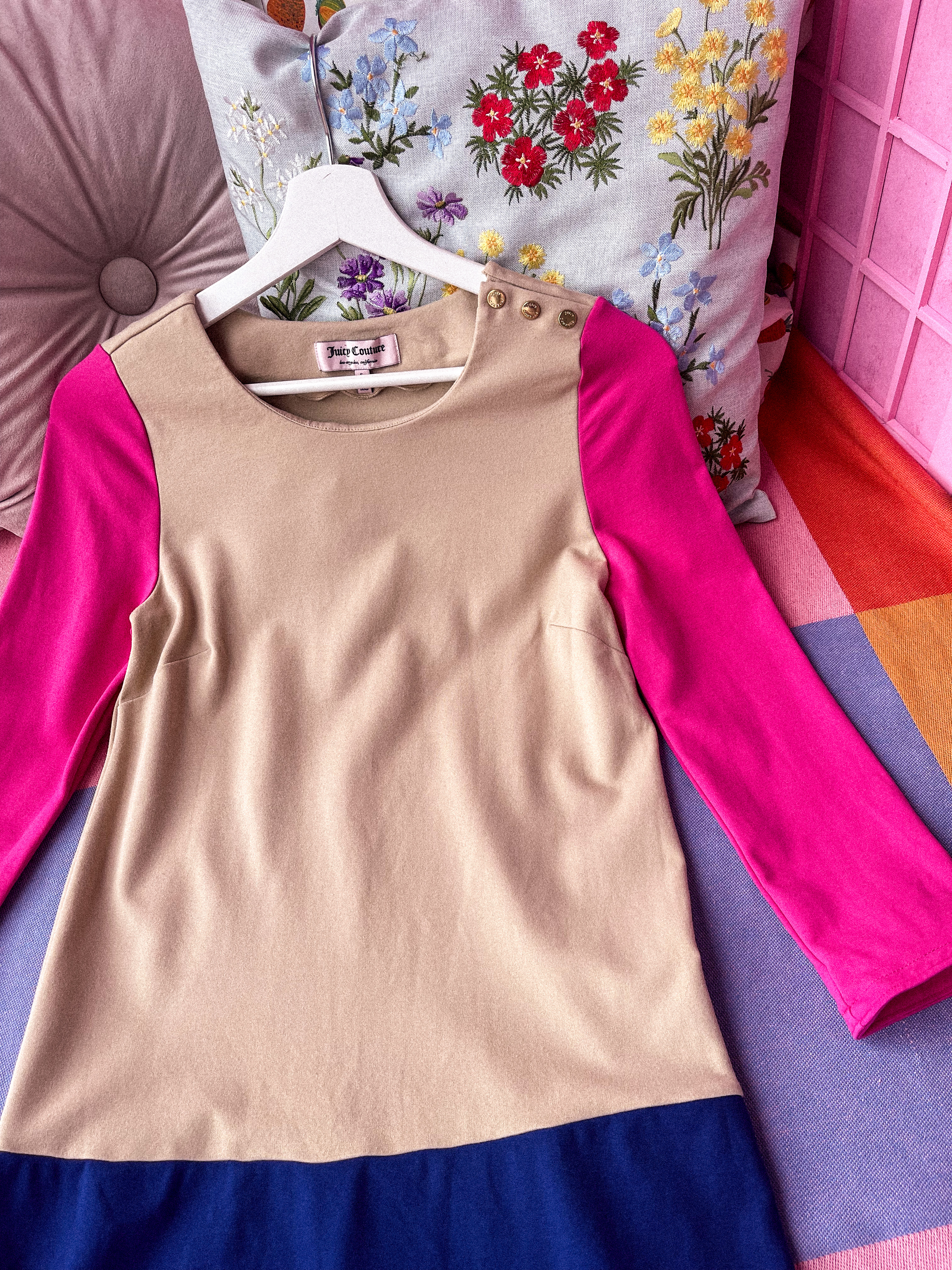 JUICY COUTURE spalvinga suknelė