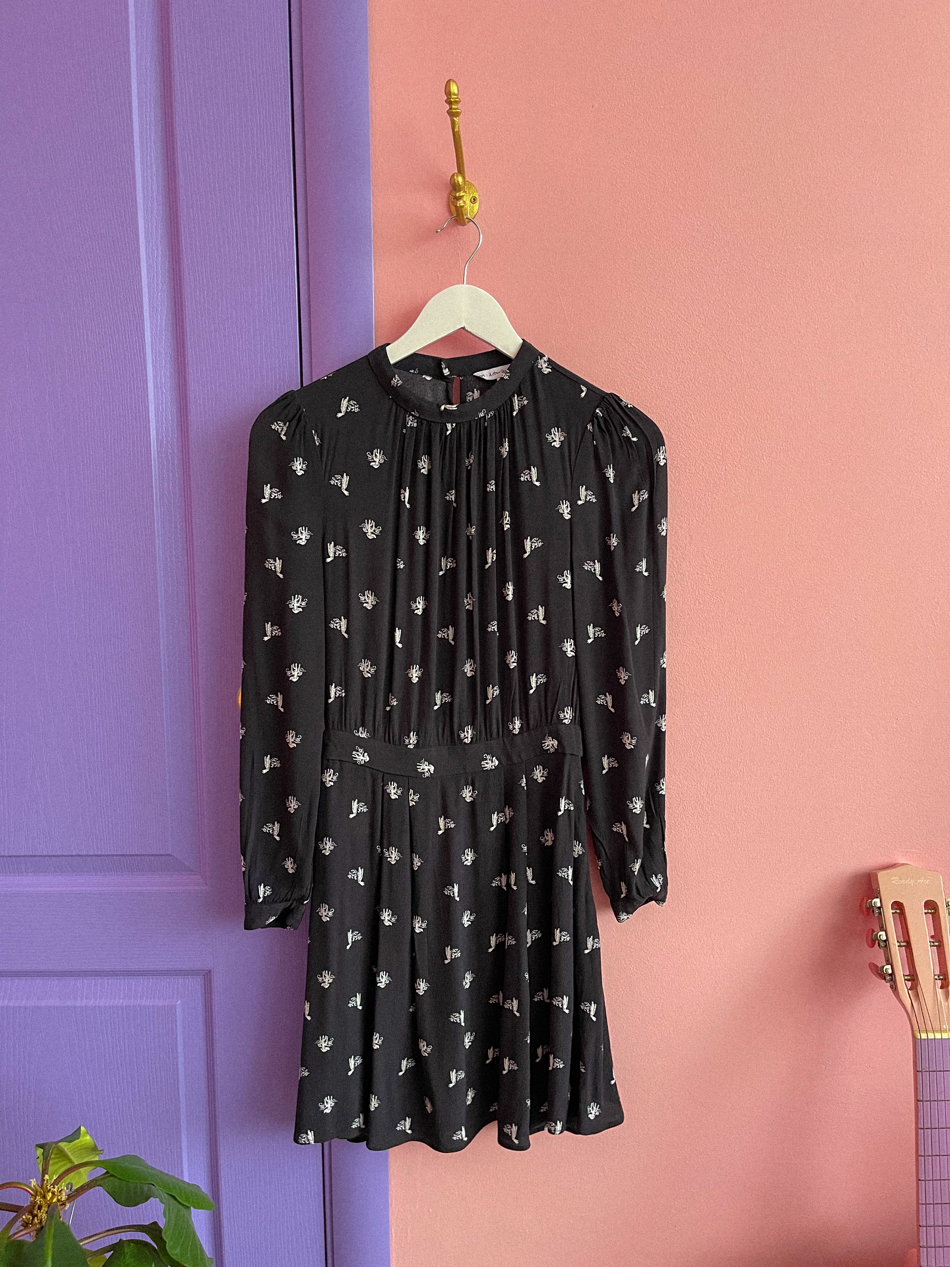 & OTHER STORIES juoda suknelė