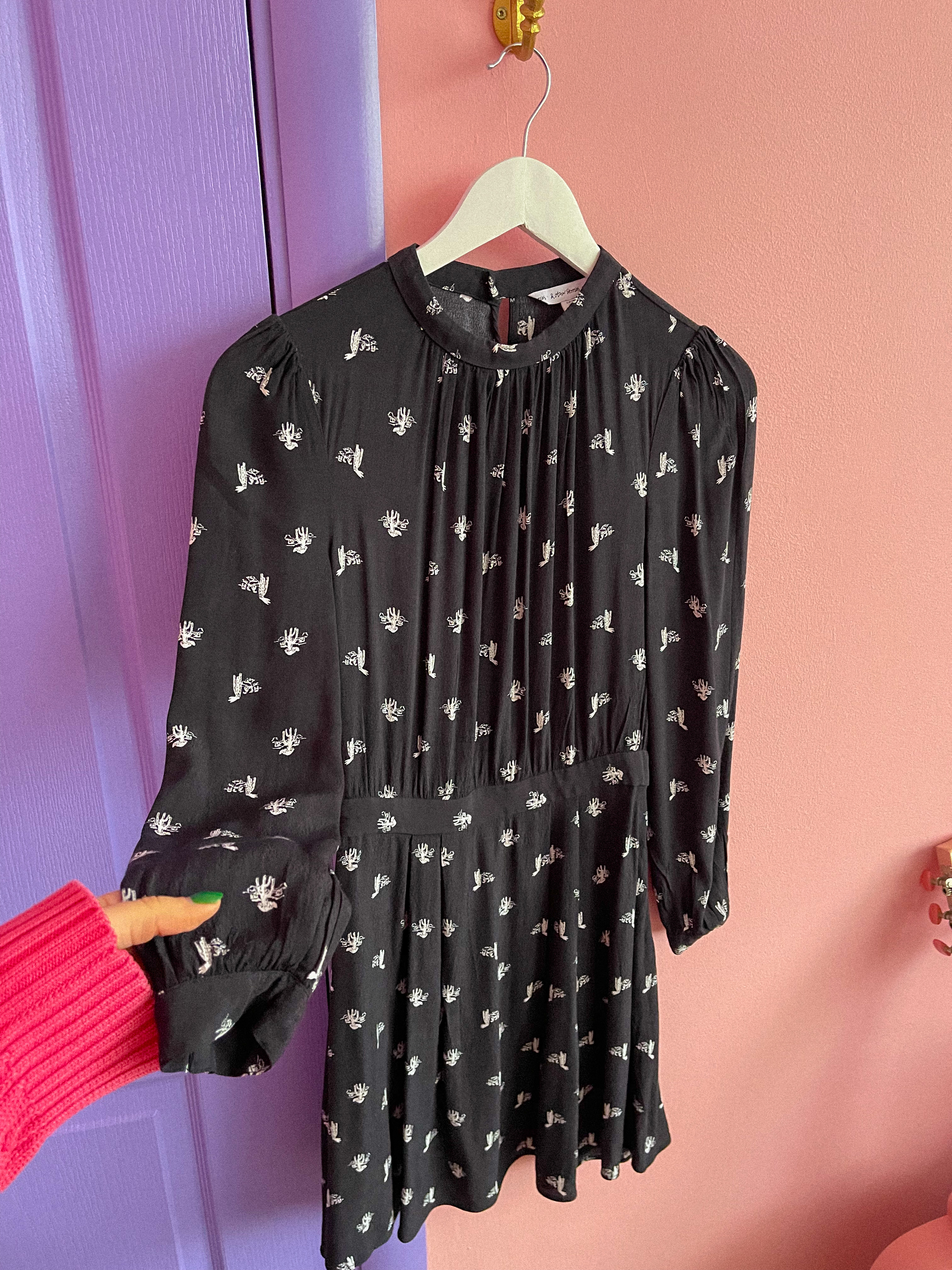 & OTHER STORIES juoda suknelė