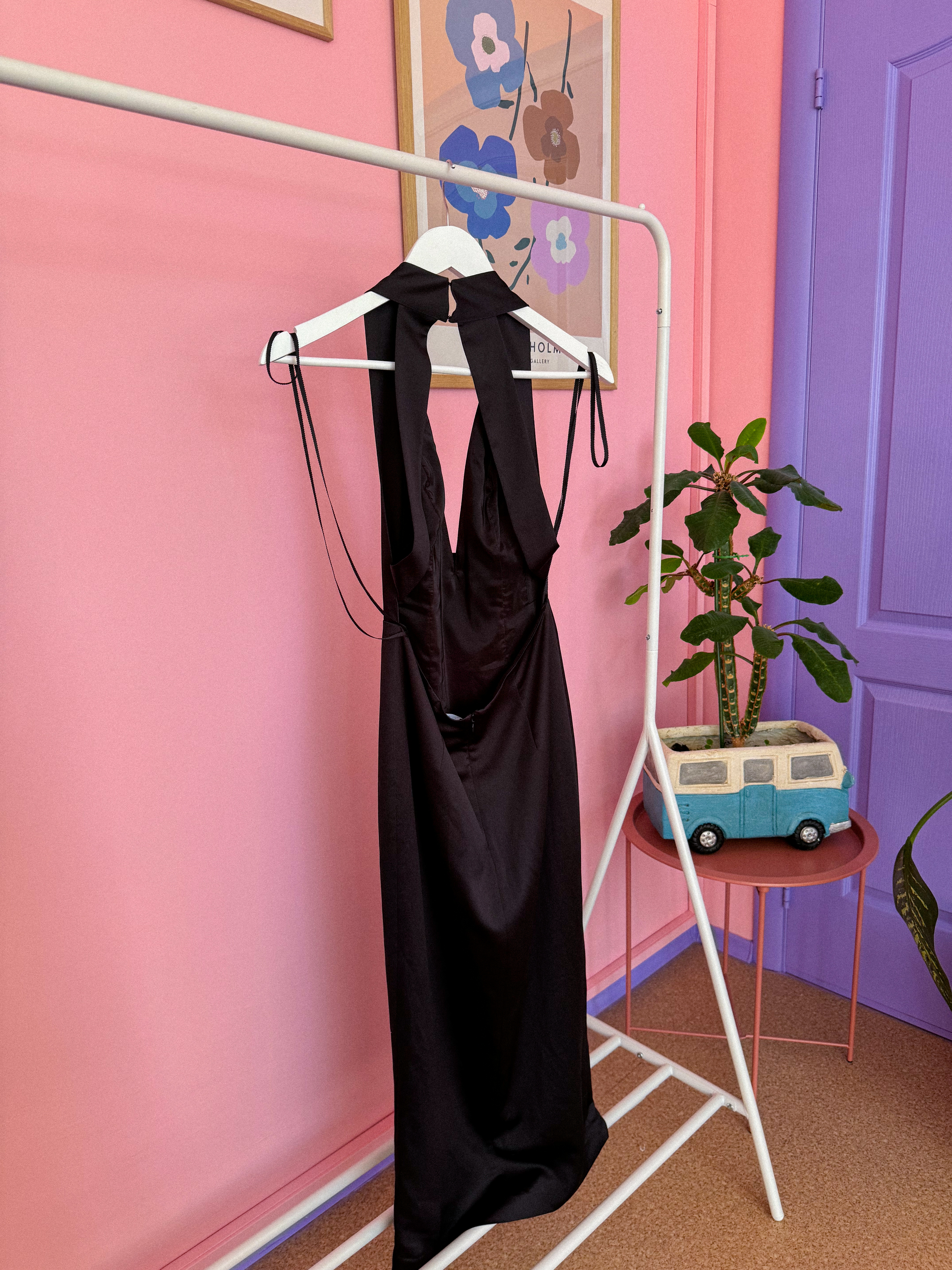 AQAQ suknelė atvira nugara