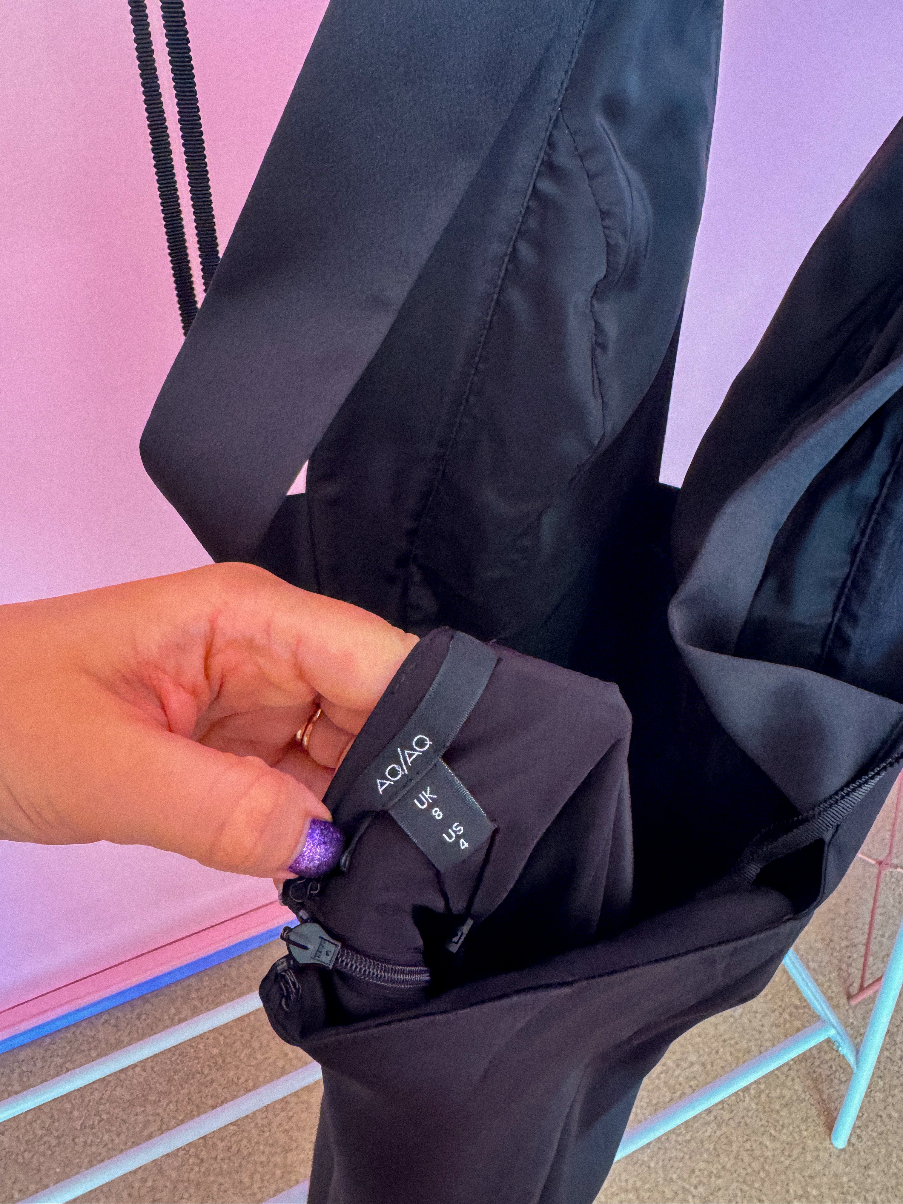 AQAQ suknelė atvira nugara