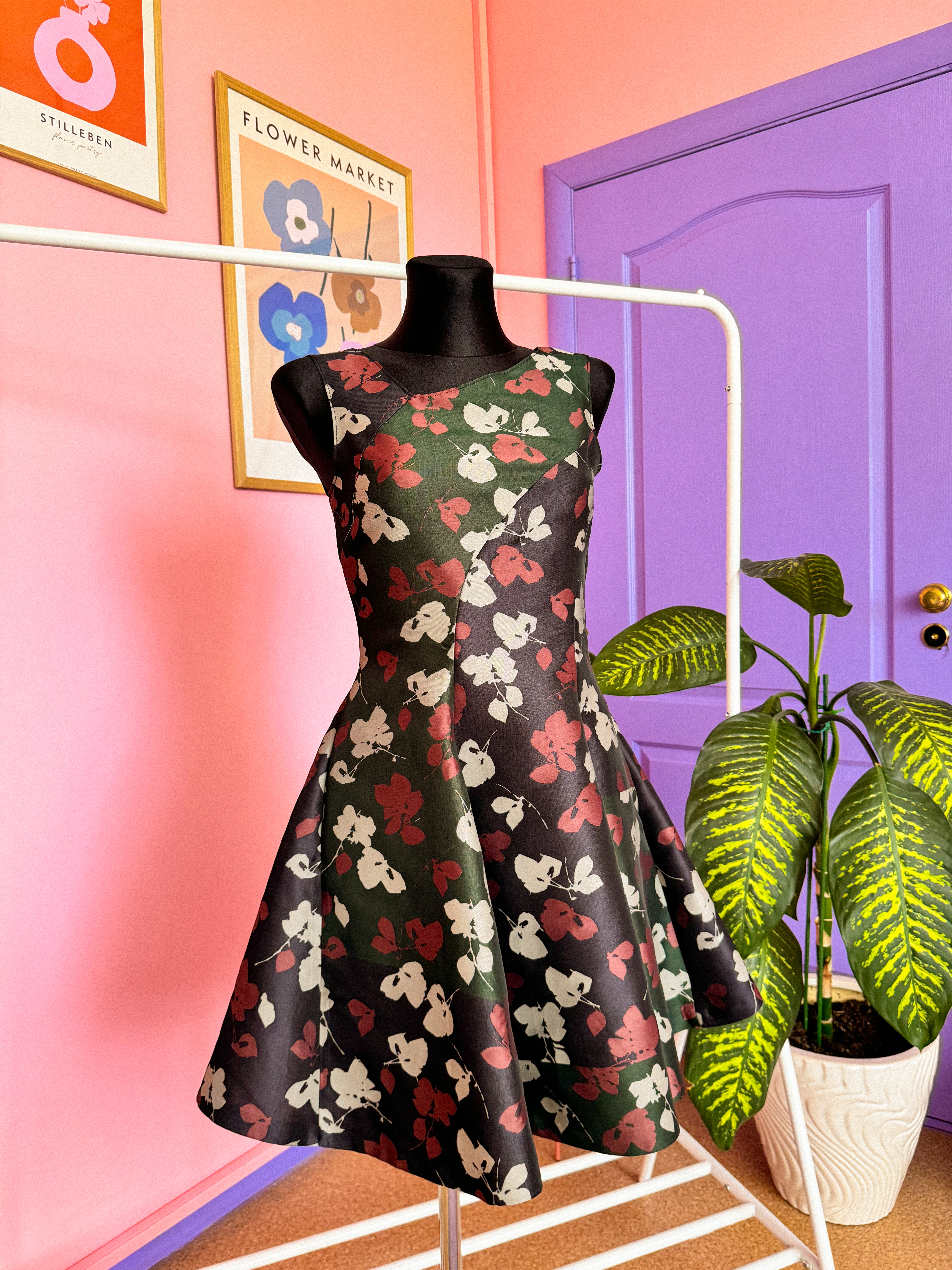 MAX&CO pasakiška gėlėta suknelė