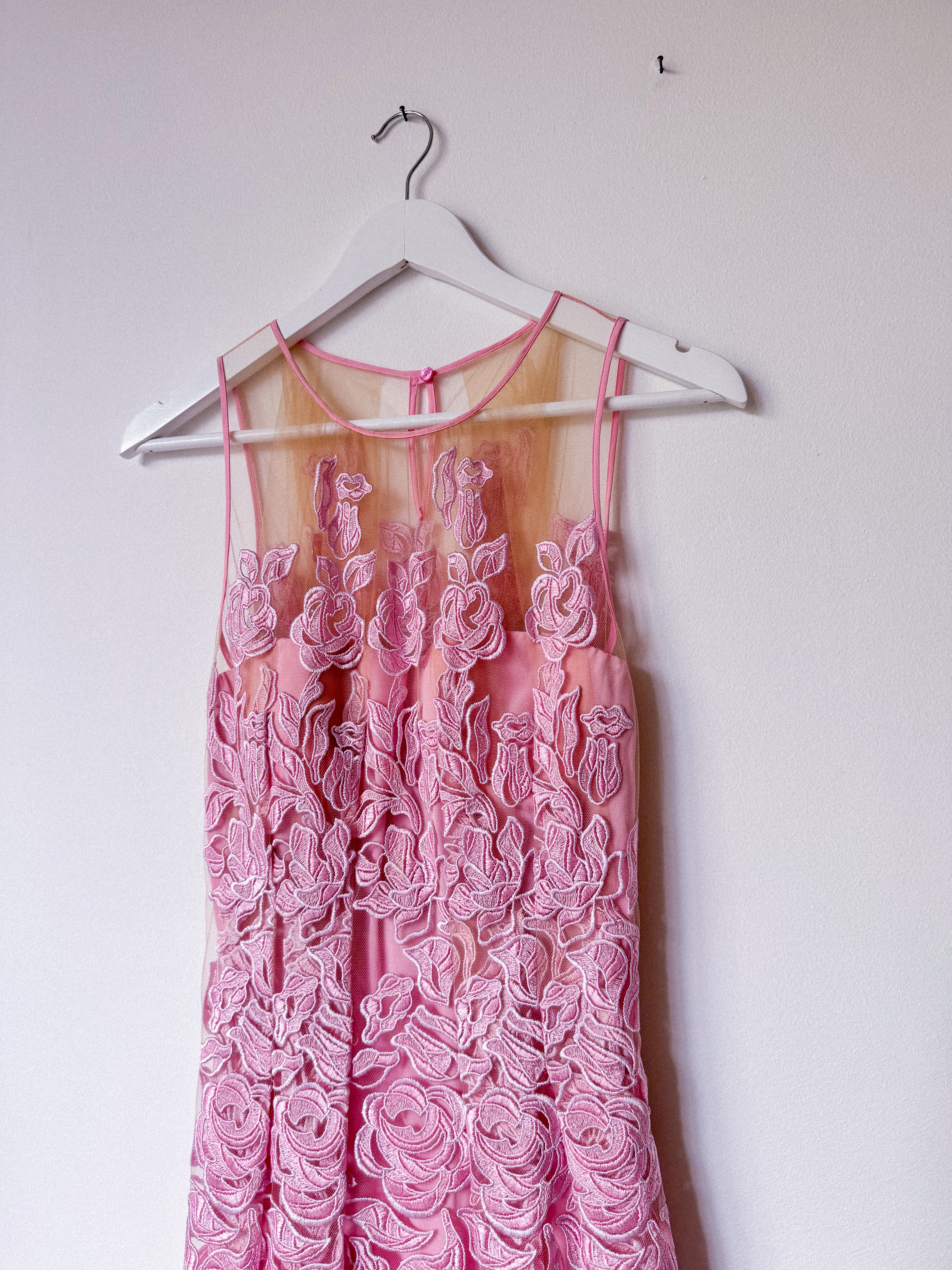 BLUMARINE šilkinė siuvinėta suknelė