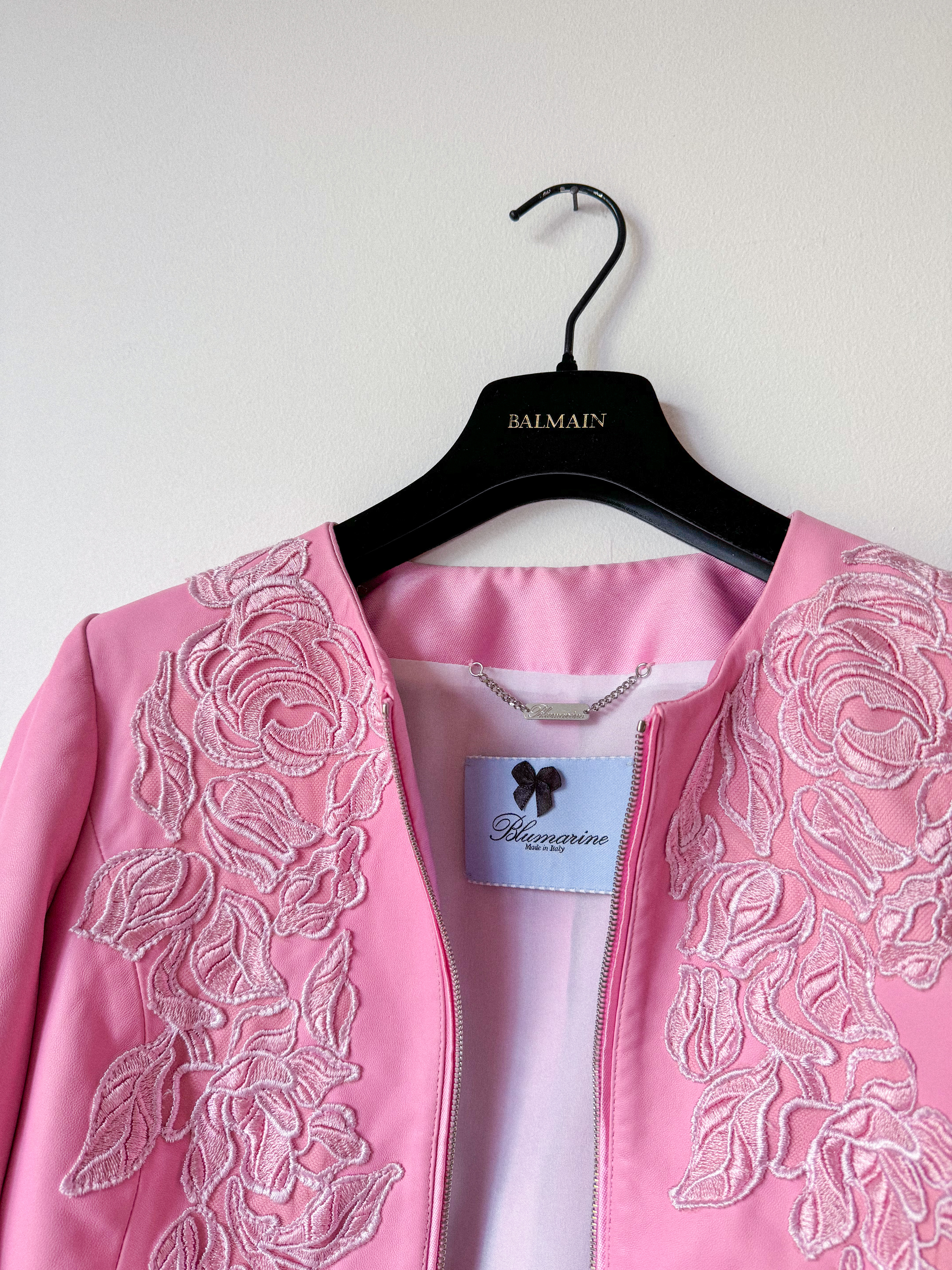 BLUMARINE odinis rožinis švarkelis