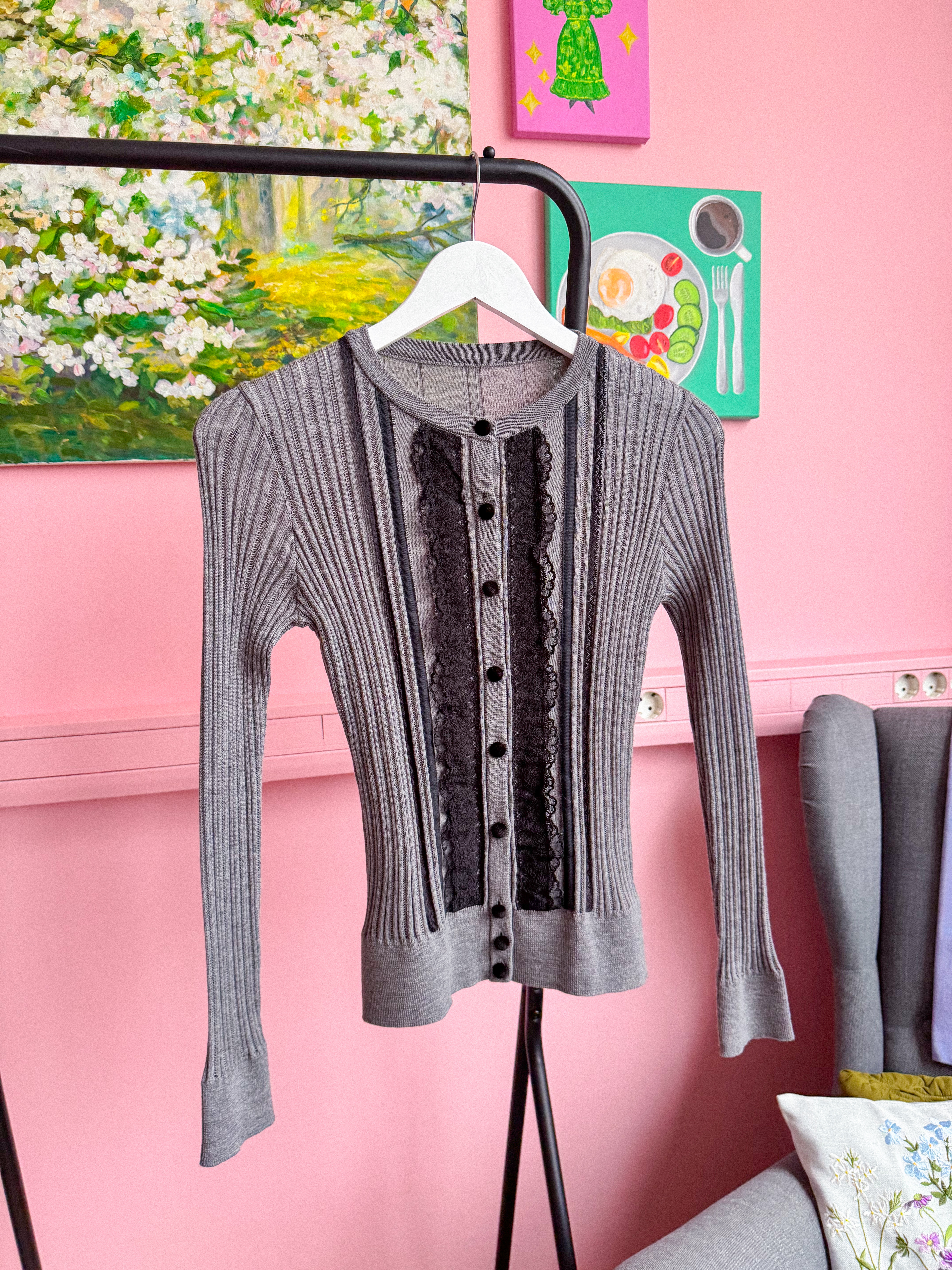 PASLAPTINGAS megztukas su nėrinukais