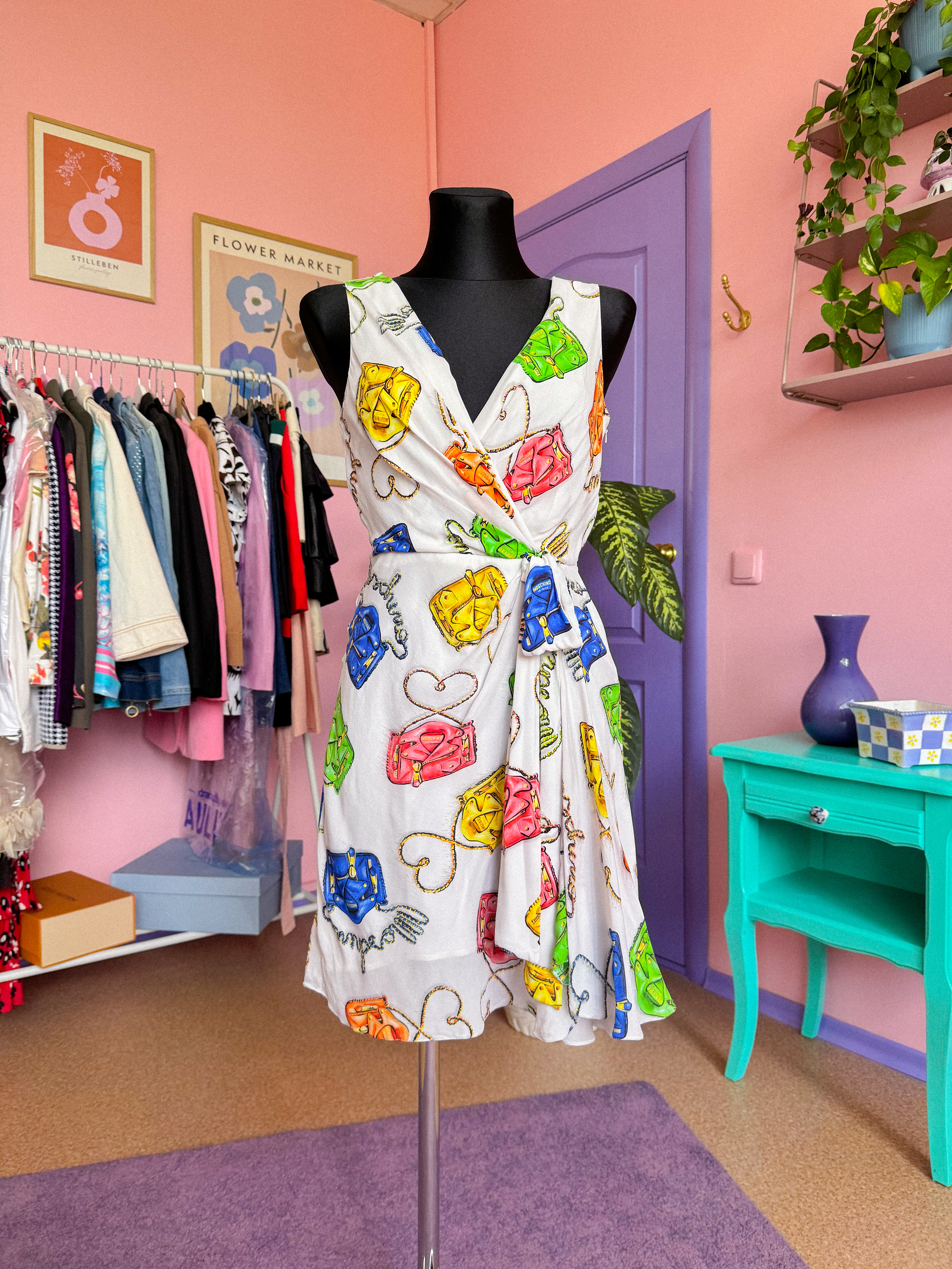 MOSCHINO šilkinė rankinukų suknelė