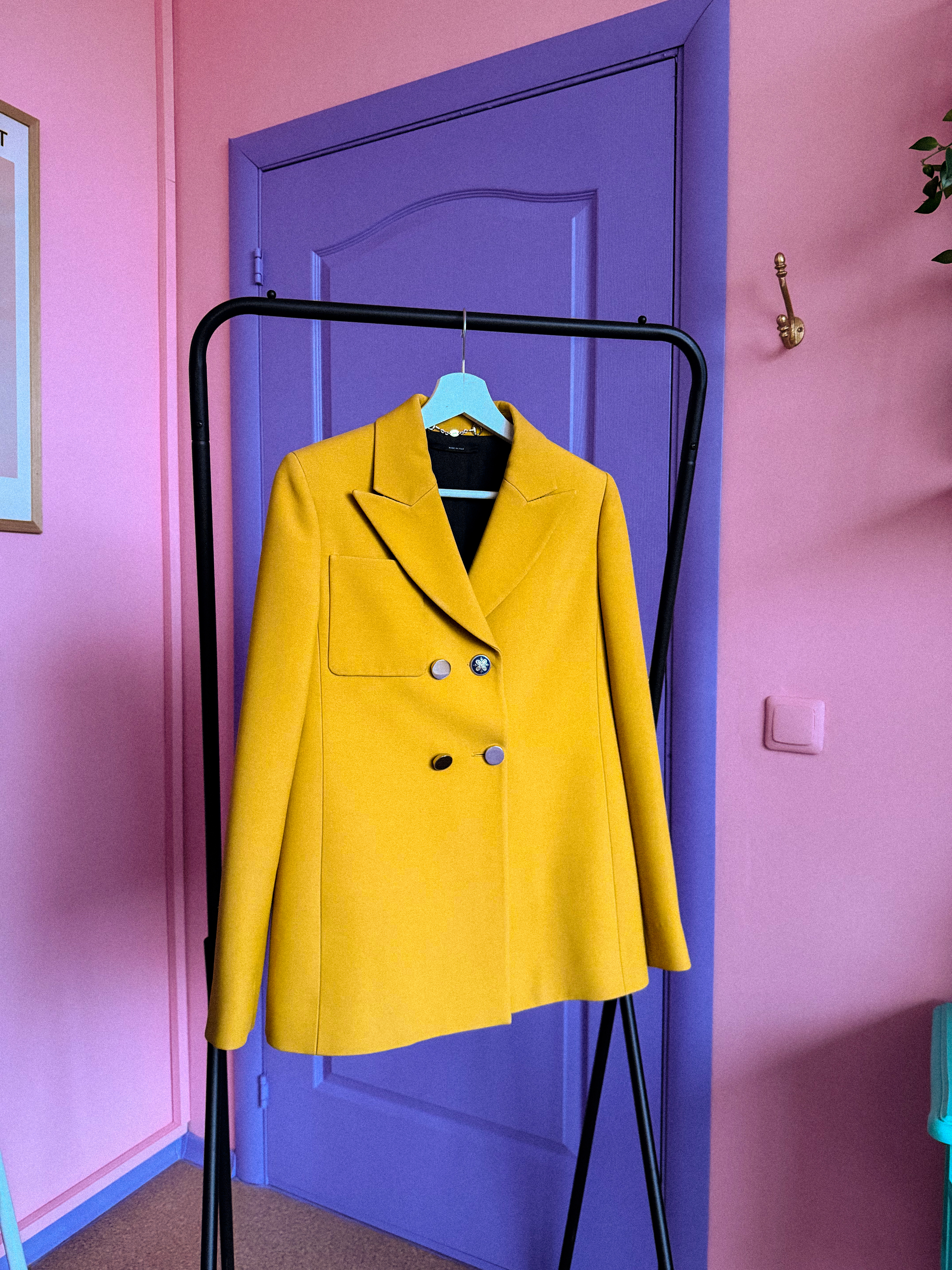 GUCCI garstyčių spalvos švarkas