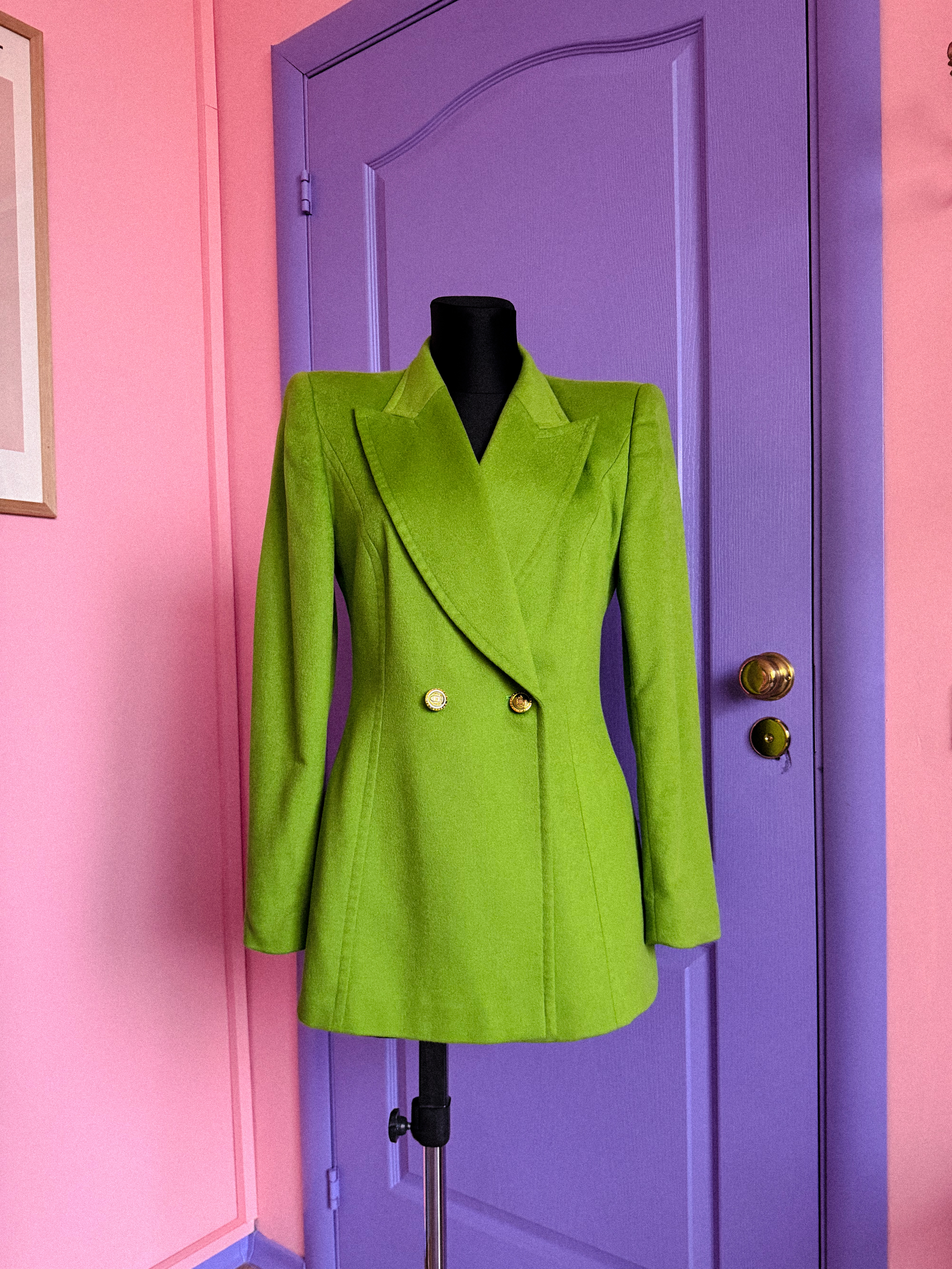 ESCADA žalias ypatingas švarkas