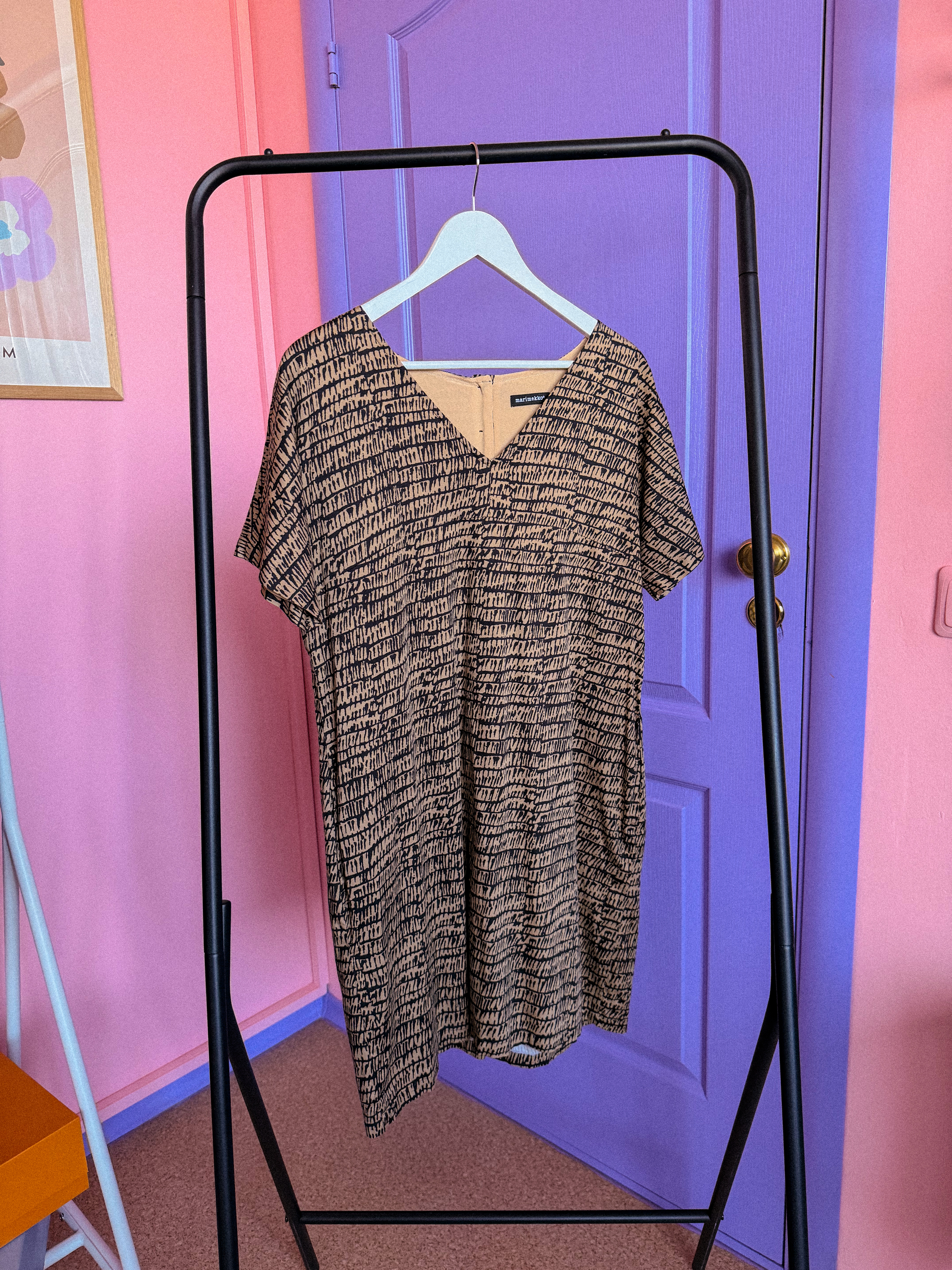 MARIMEKKO marga suknelė