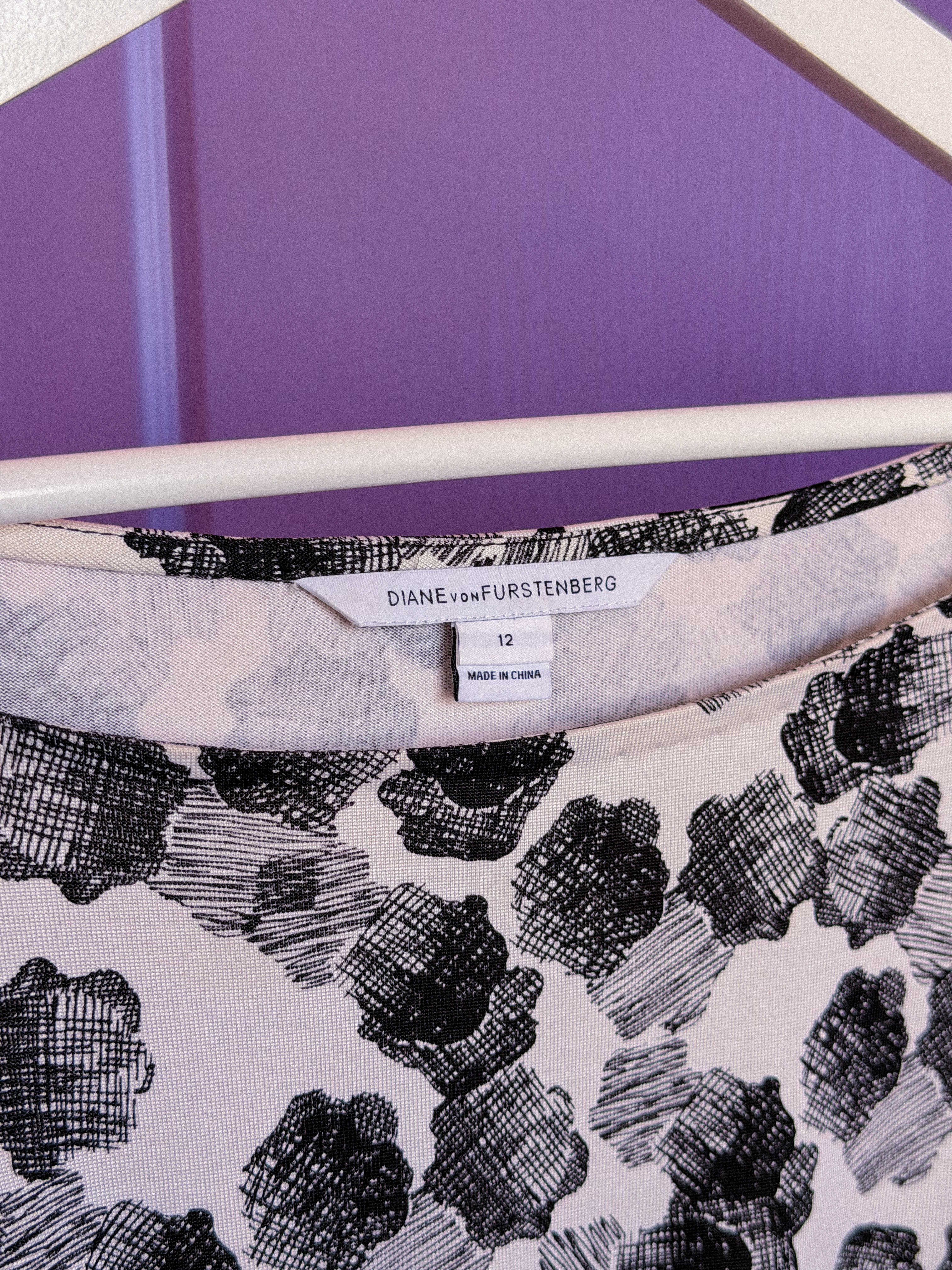 DIANE VON FURSTENBERG marga suknelė