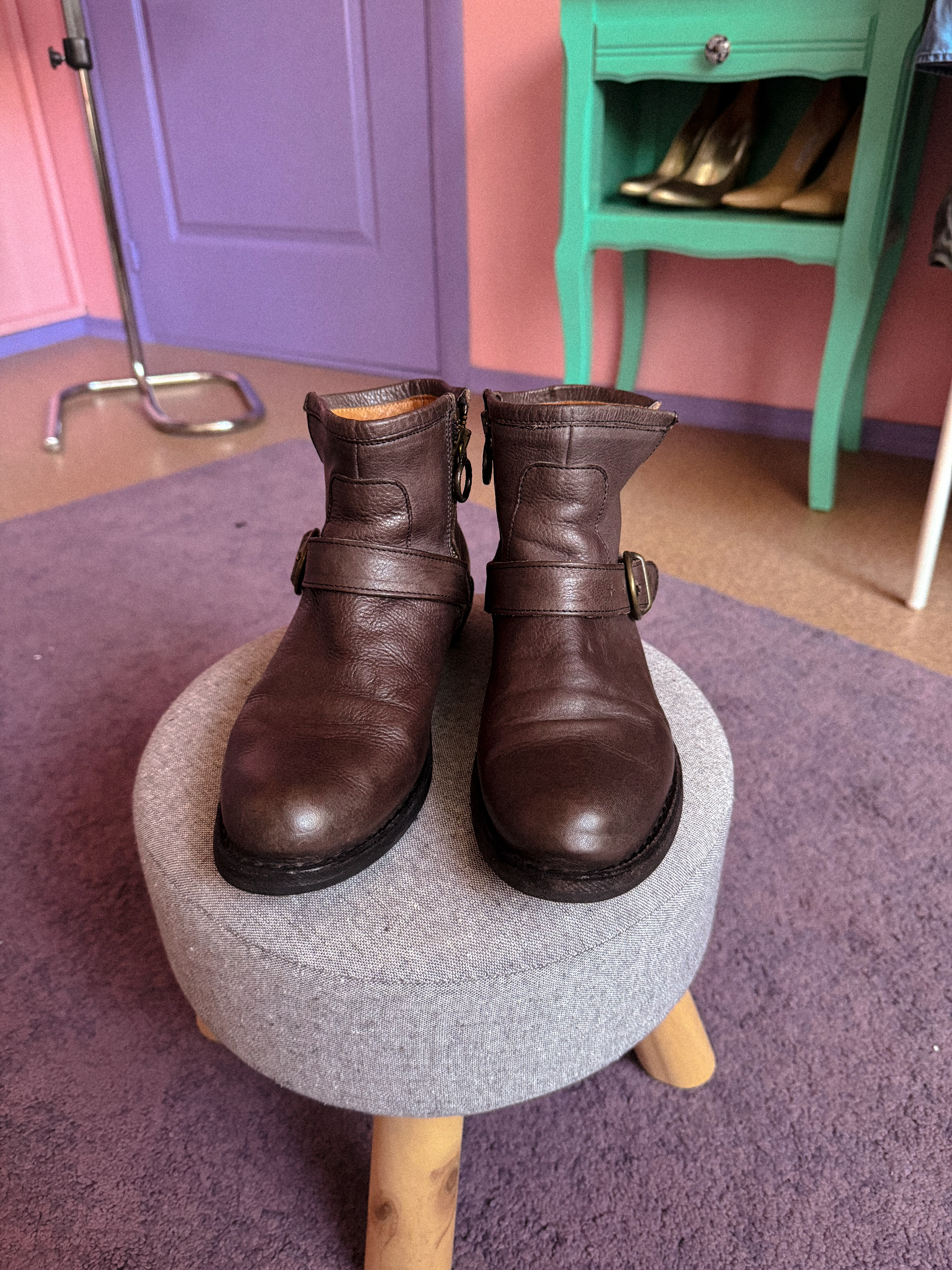FIORENTINI + BAKER aulinukai