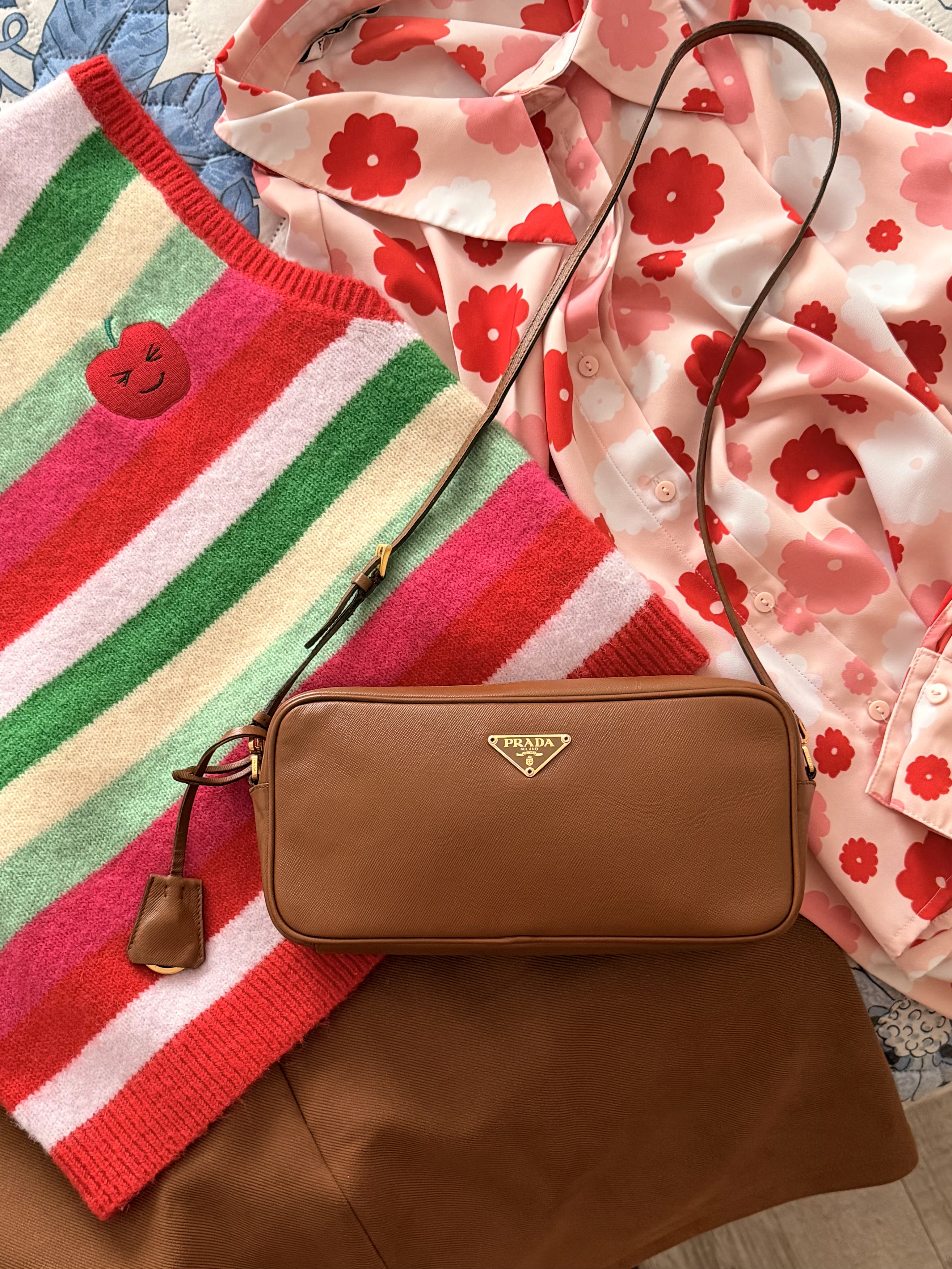 PRADA tobula rankinė