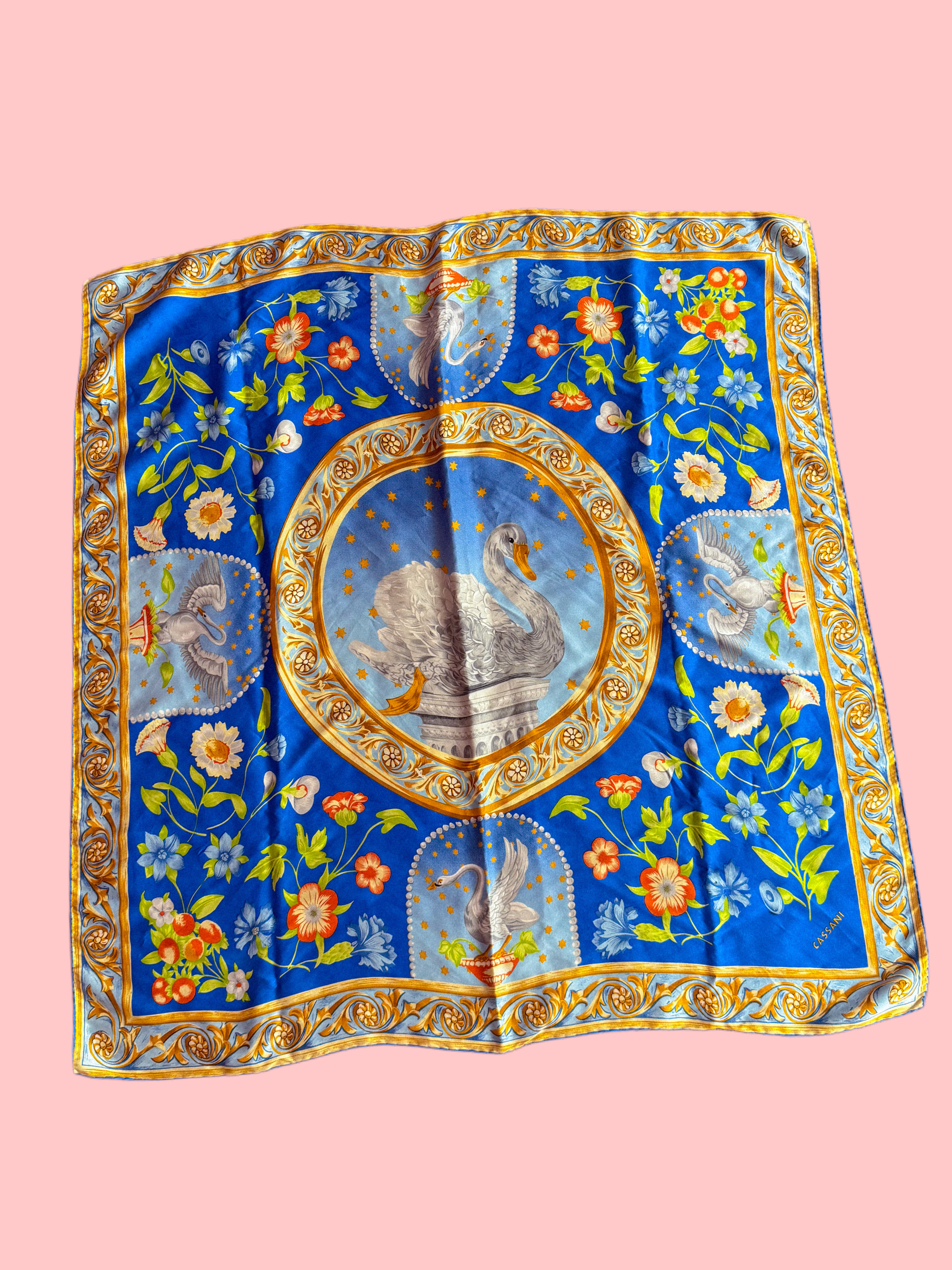 VINTAŽINĖ skara su gulbėmis