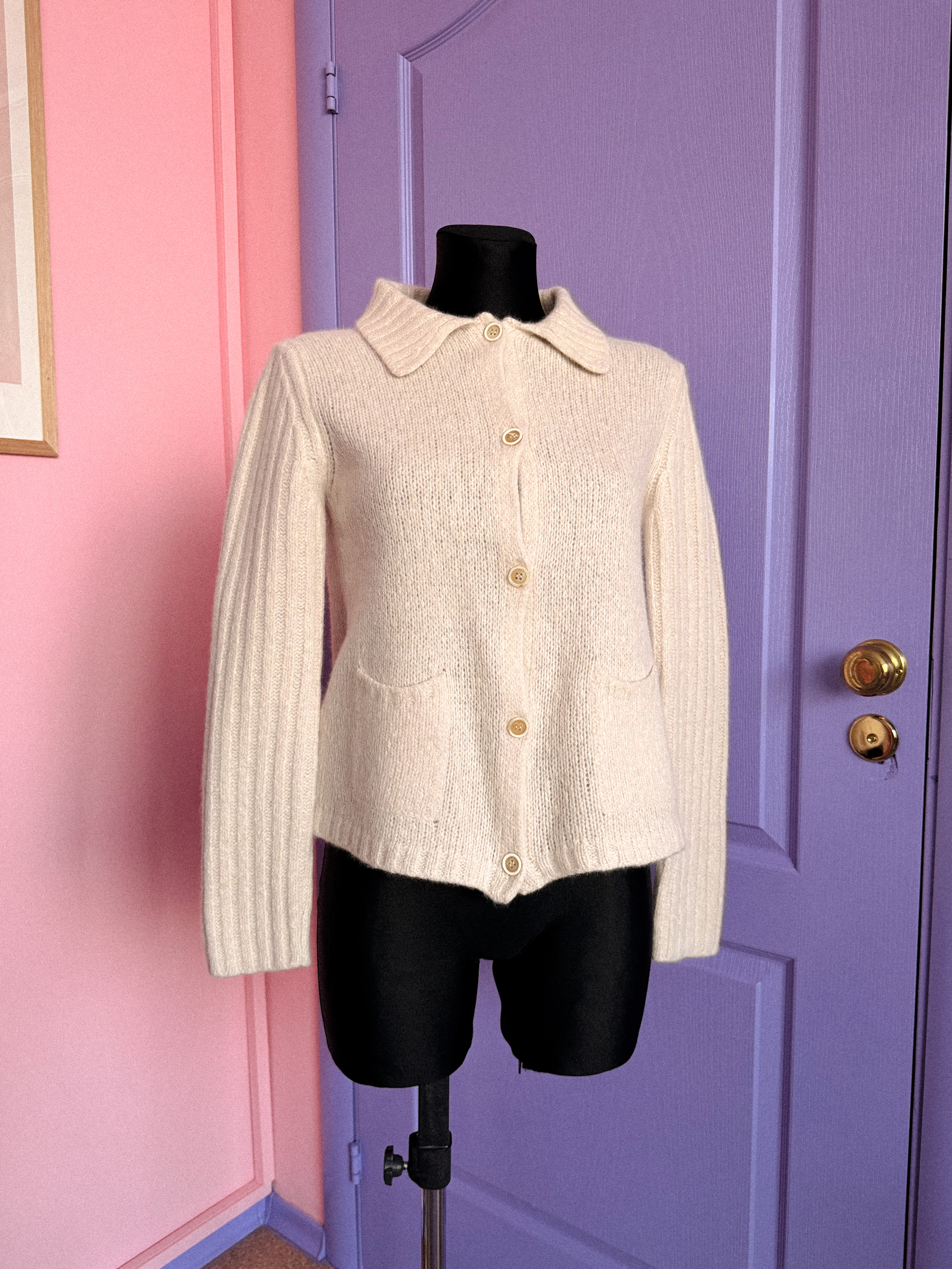 PRADA angoros megztukas