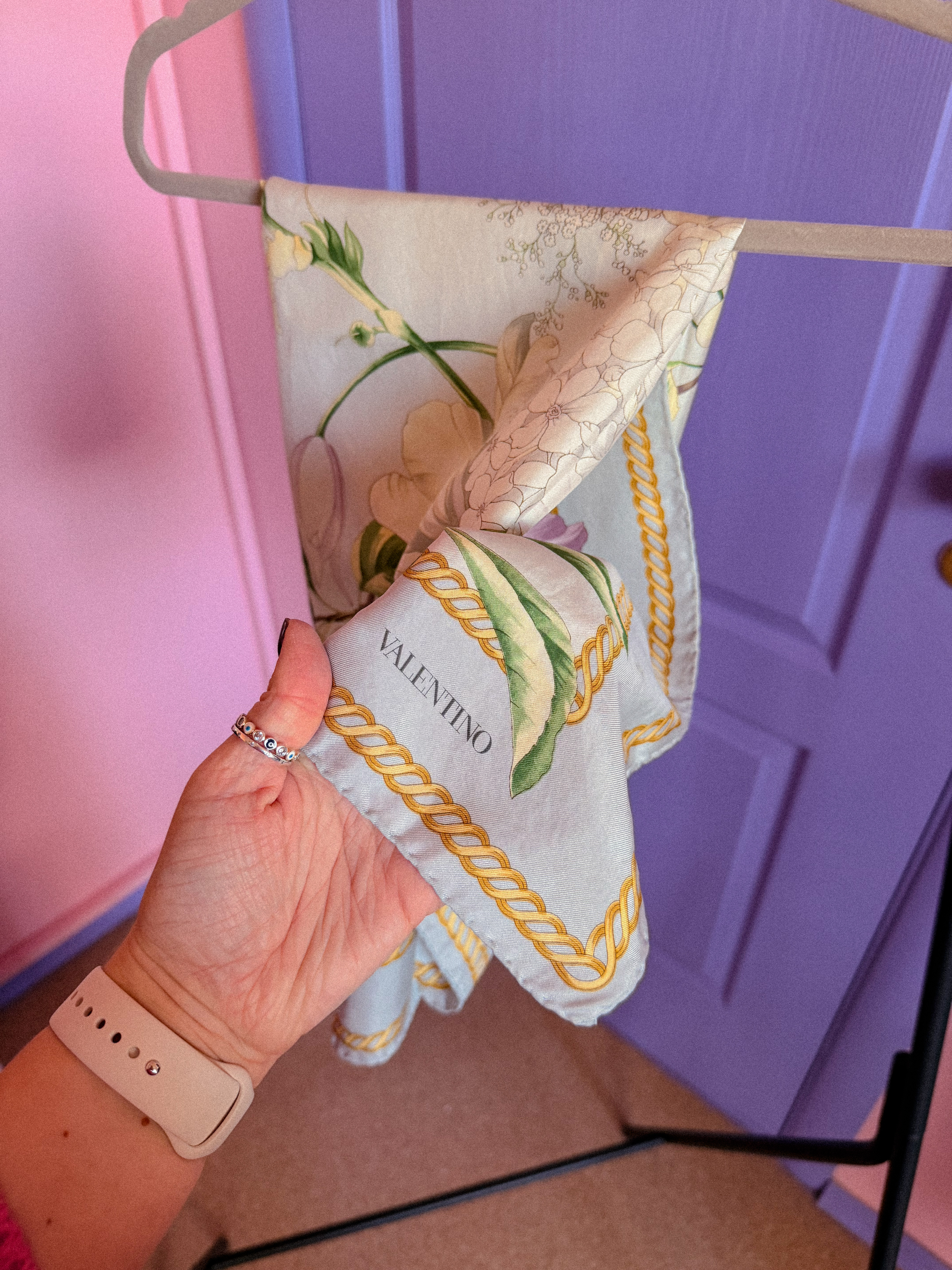 VALENTINO gėlėta skarelė