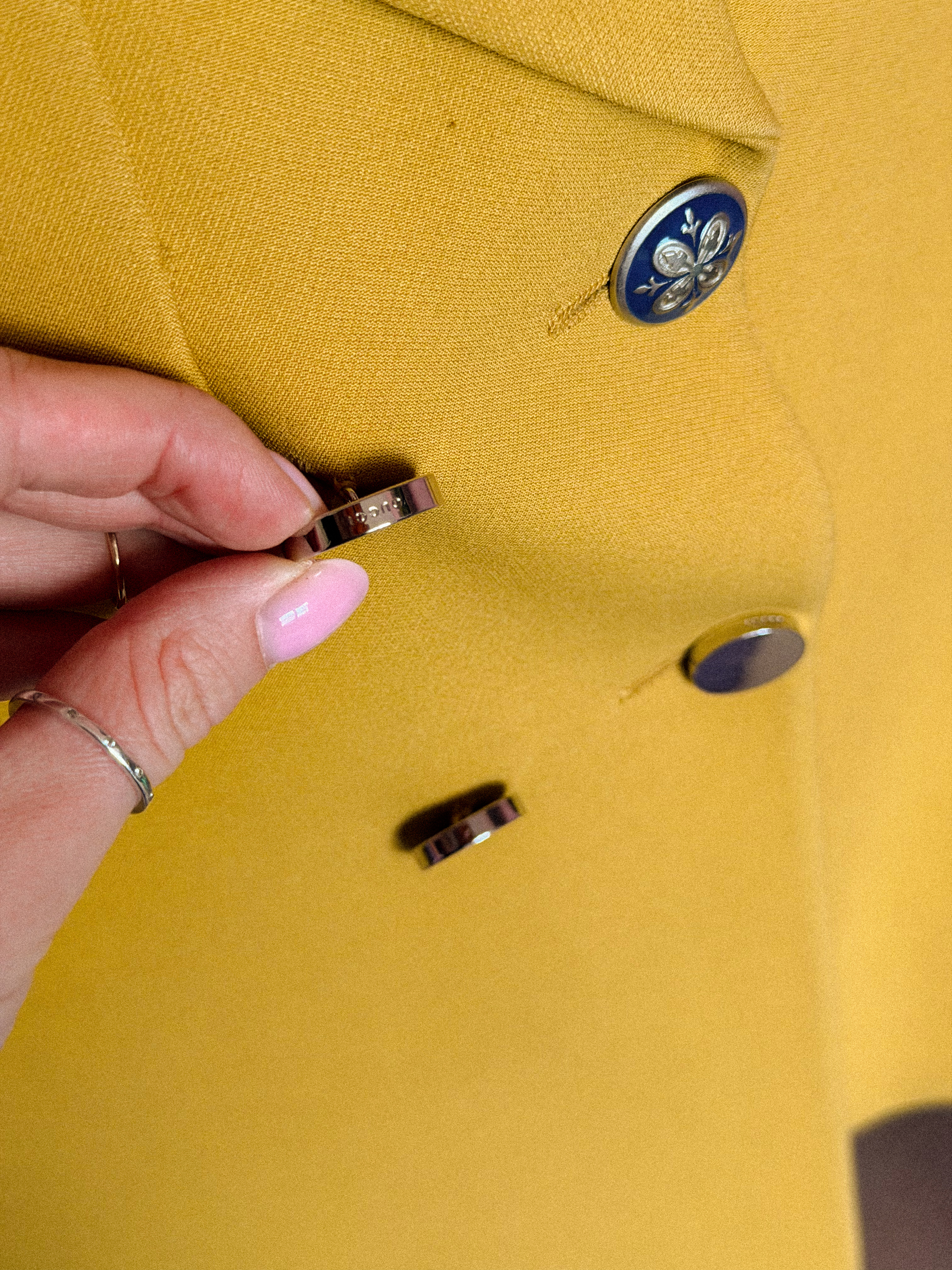 GUCCI garstyčių spalvos švarkas