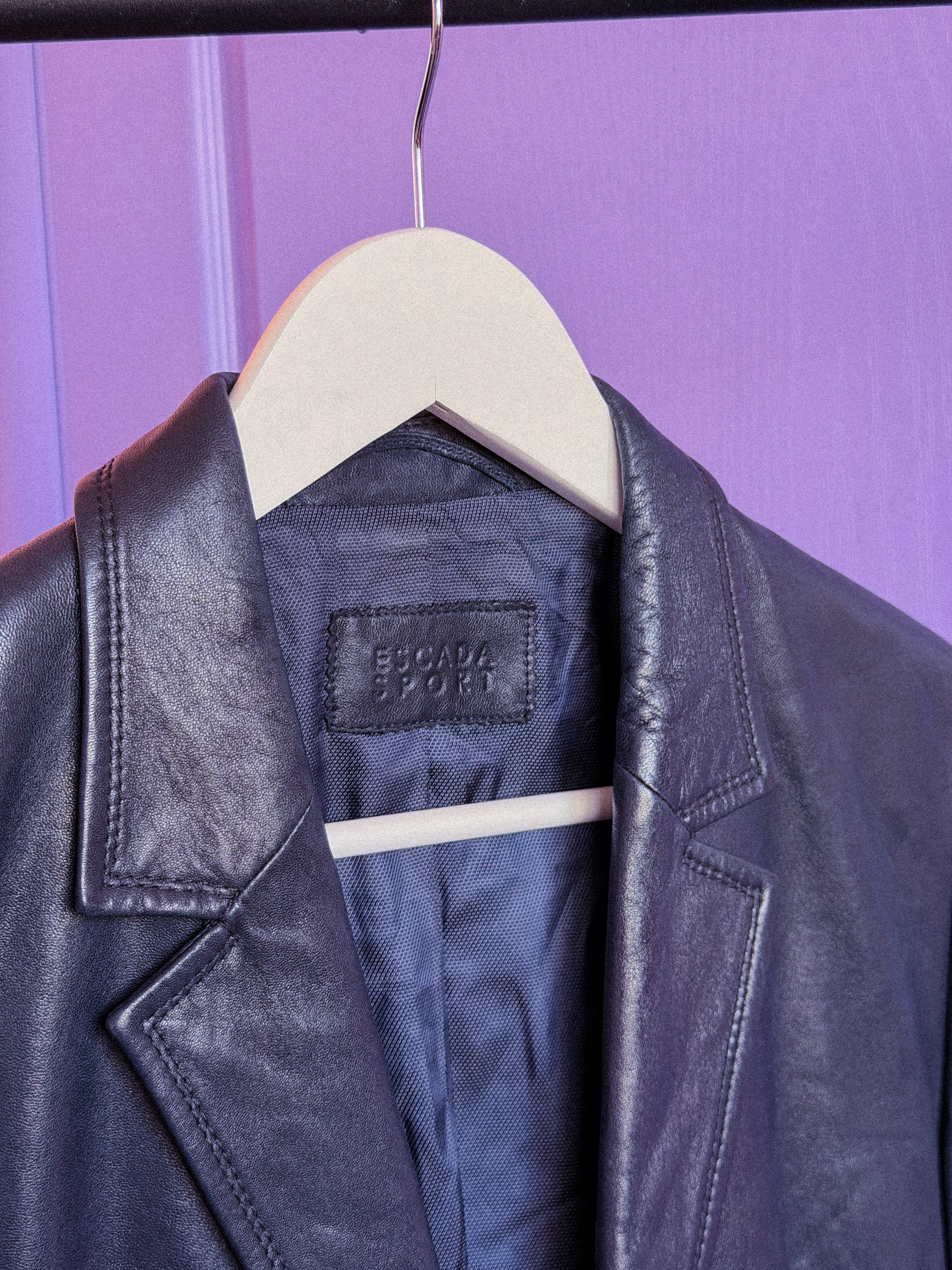 ESCADA odinis švarkas