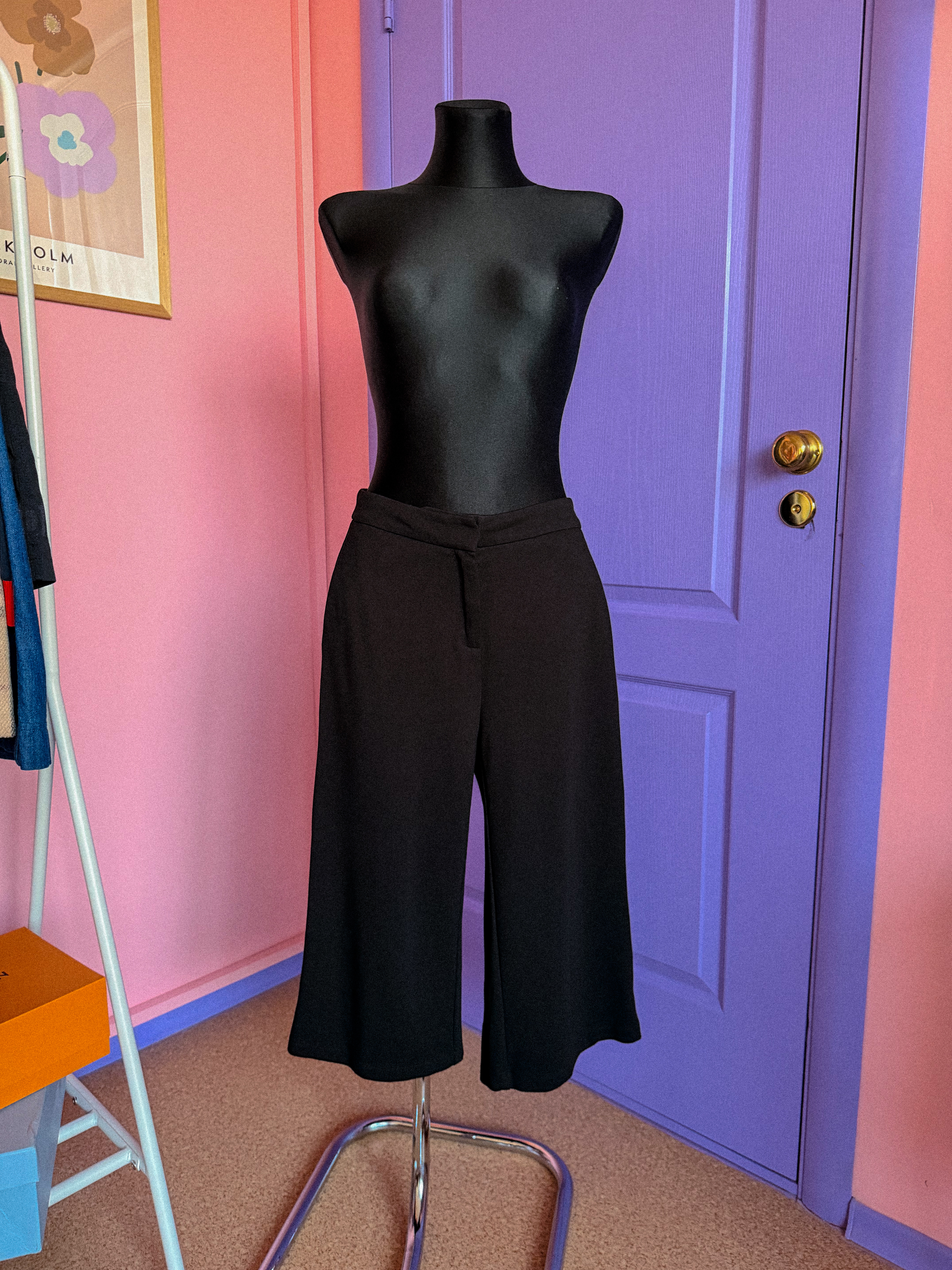 HUGO BOSS capri kelnės