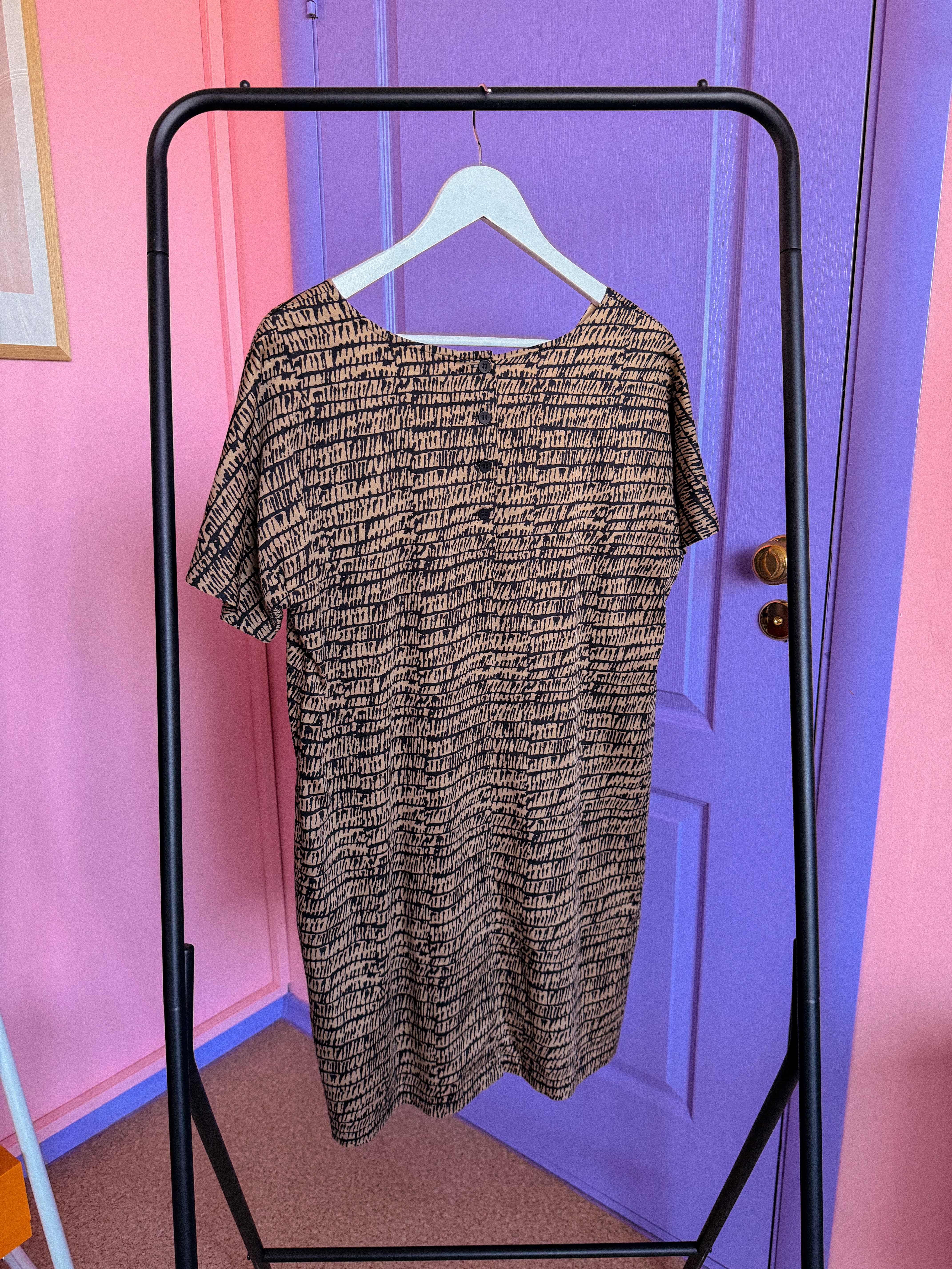 MARIMEKKO marga suknelė