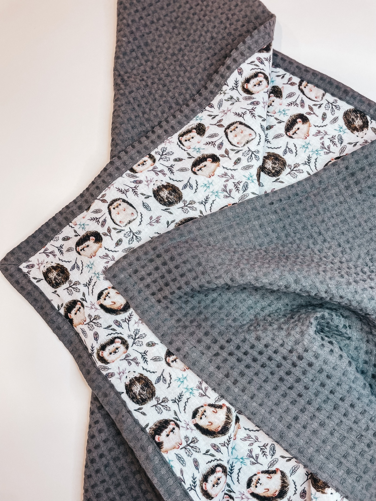 Dvipusis pledukas "Graphite hedgehog”