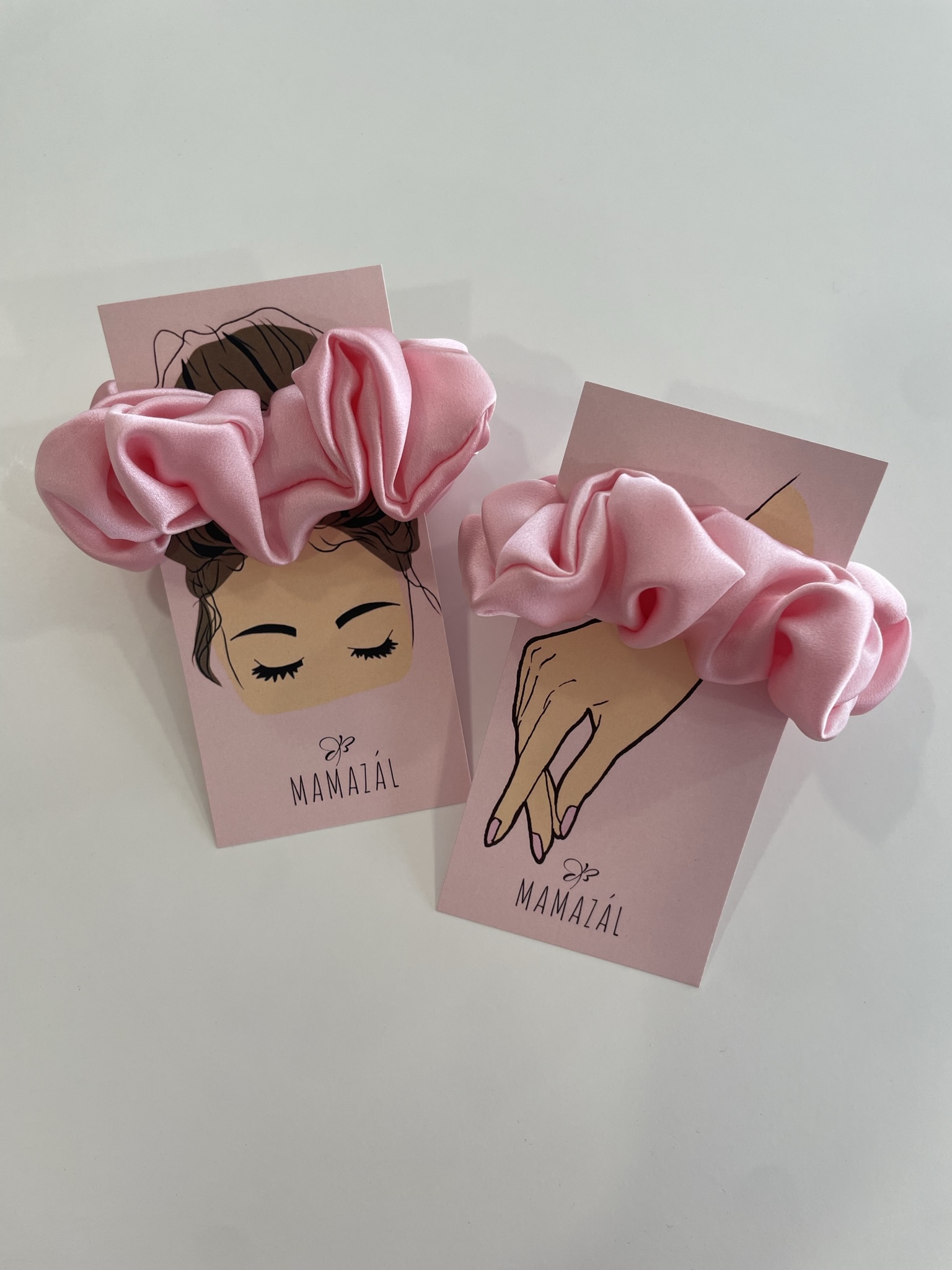 Šilkinė plaukų gumytė "Baby pink"