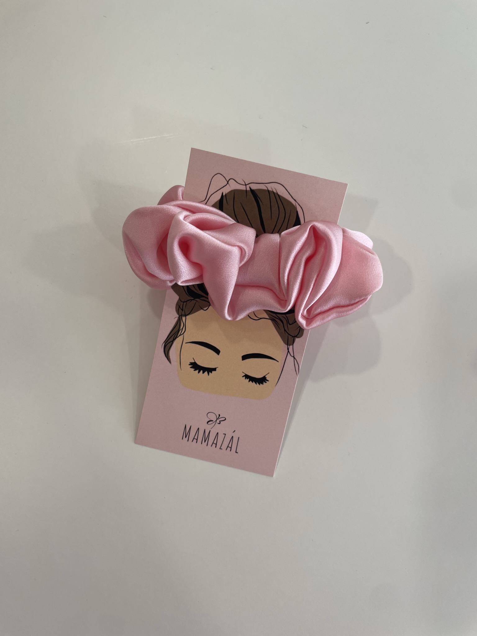 Šilkinė plaukų gumytė "Baby pink"