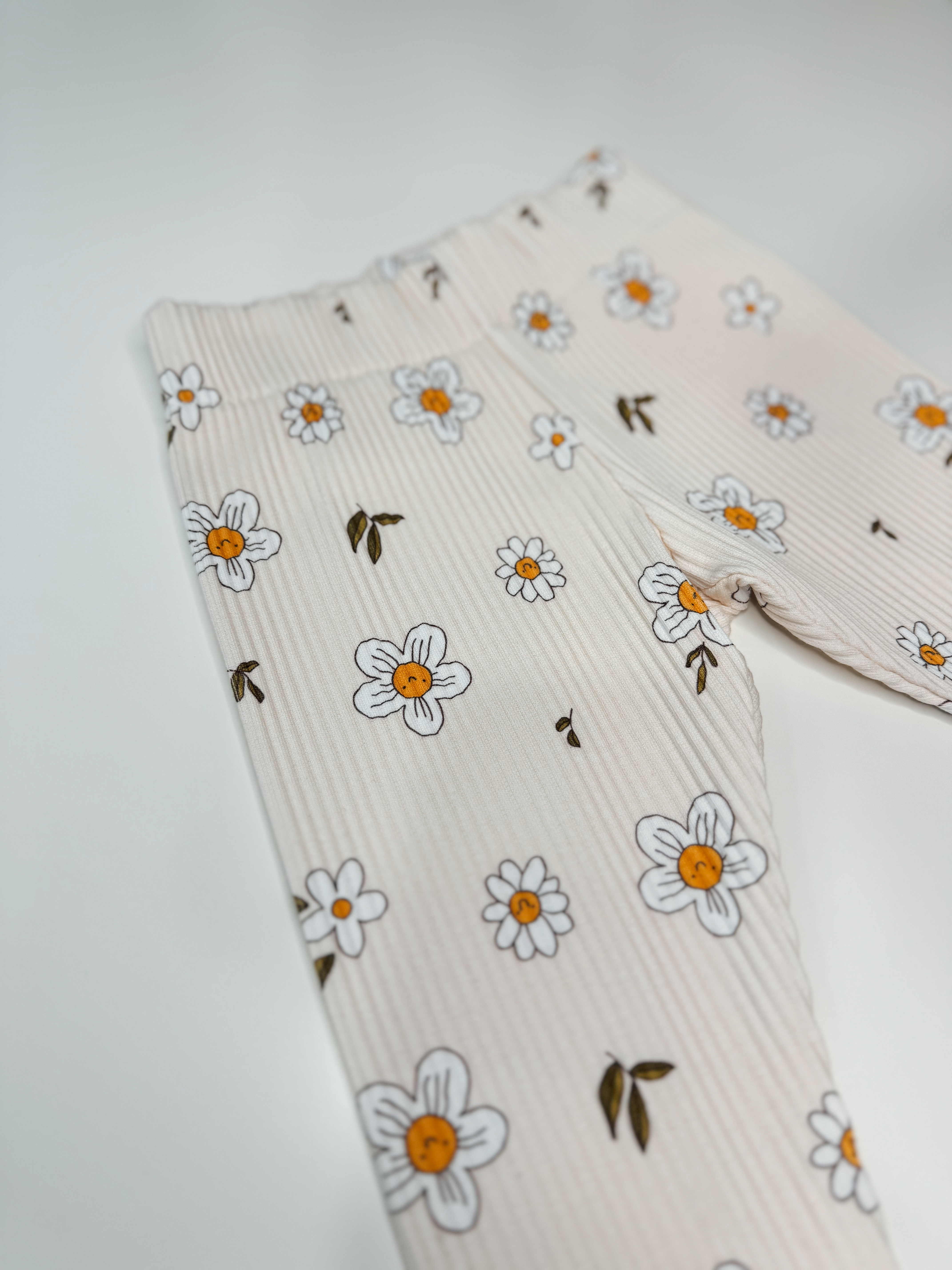 Rib trikotažo tamprės "Chamomile"