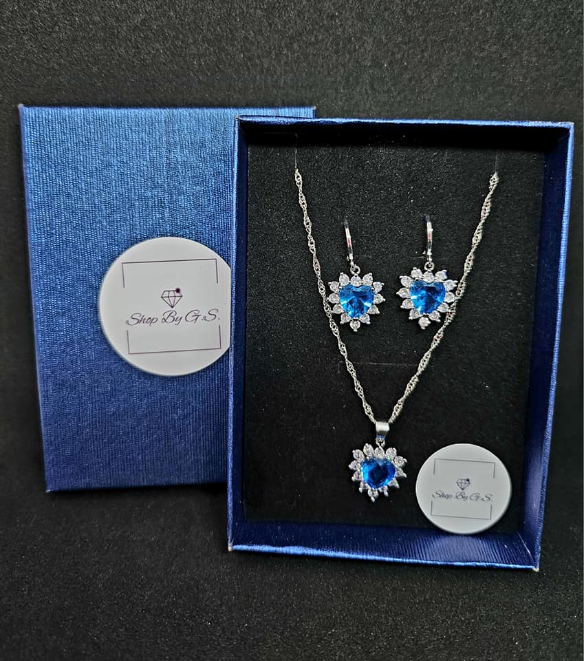 Papuošalų rinkinys su žydru cirkoniu