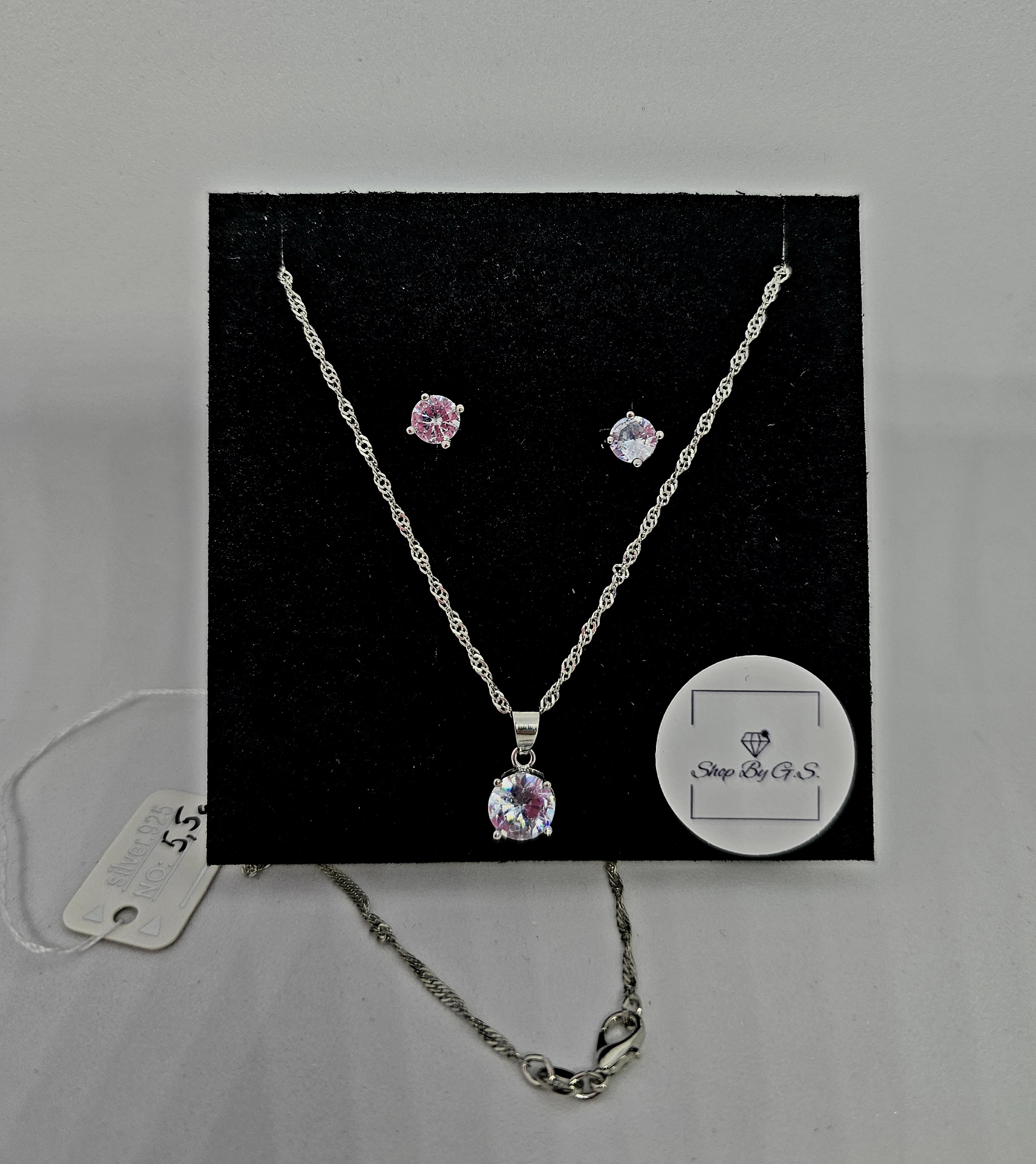 Papuošalų rinkinys su sidabro cirkoniais vinukai