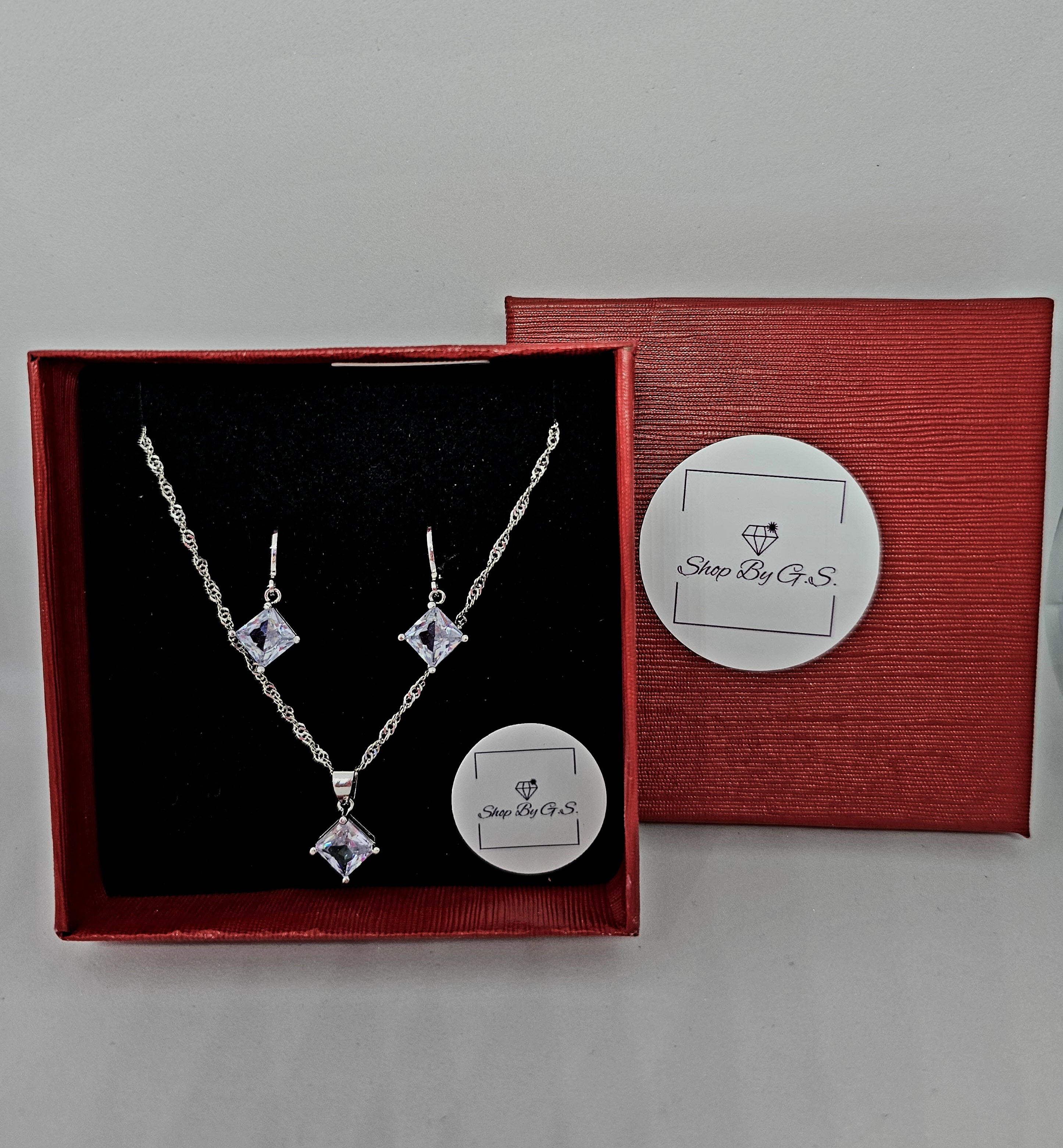 Papuošalų rinkinys sidabrinis kvadratas