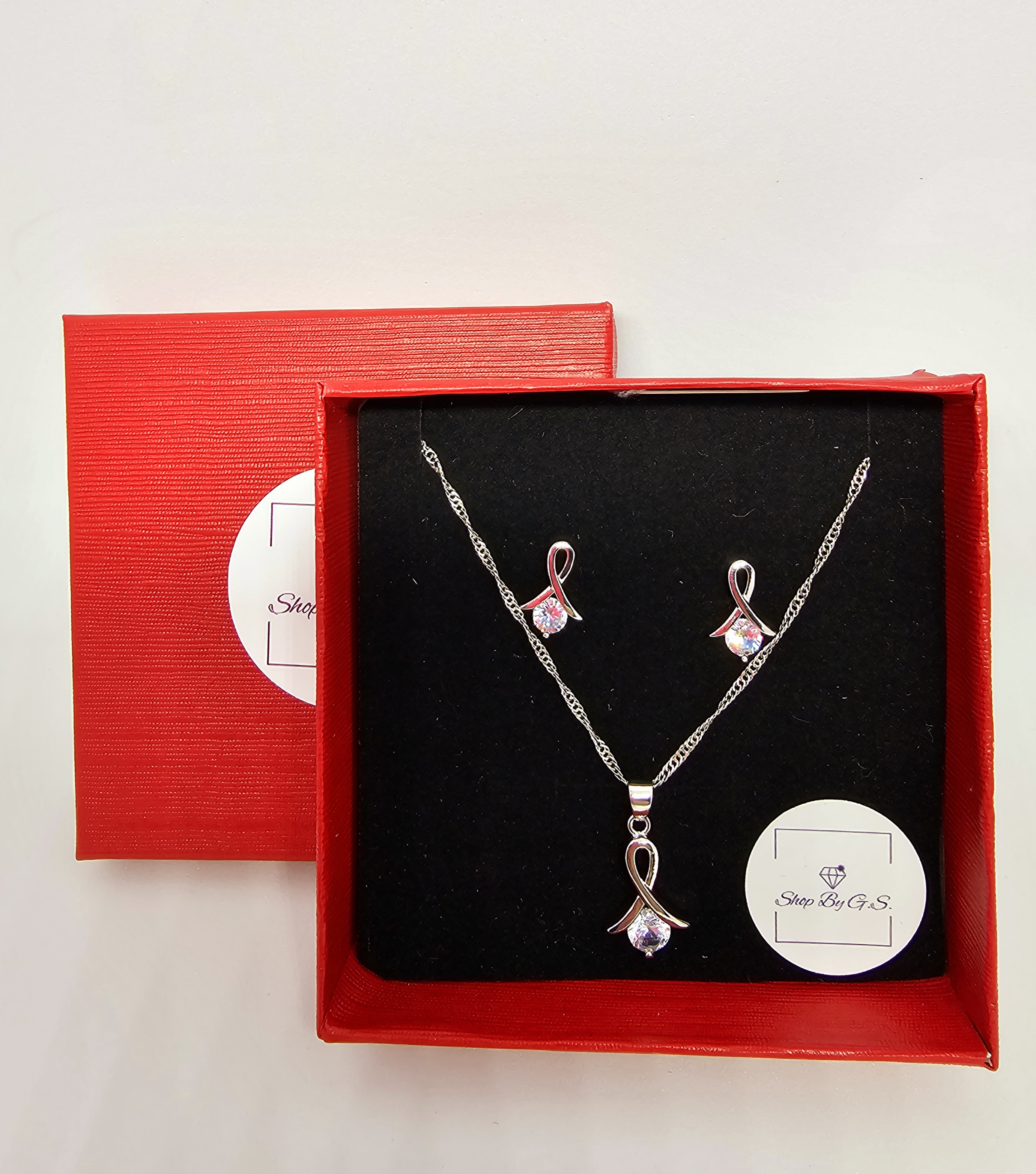 Papuošalų rinkinys su cirkoniukais - kilpa